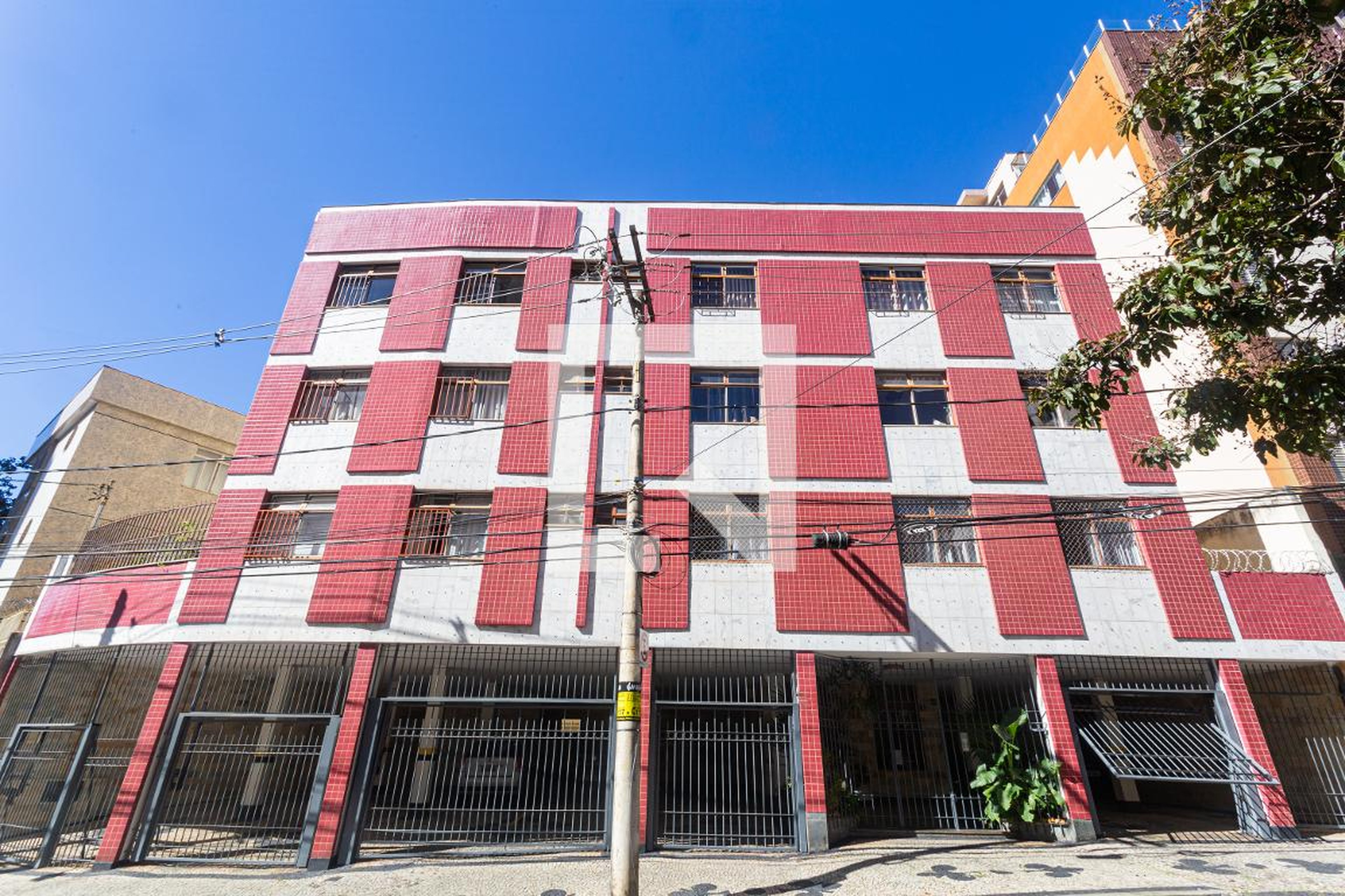 Fachada Condomínio em Rua Equador, 221