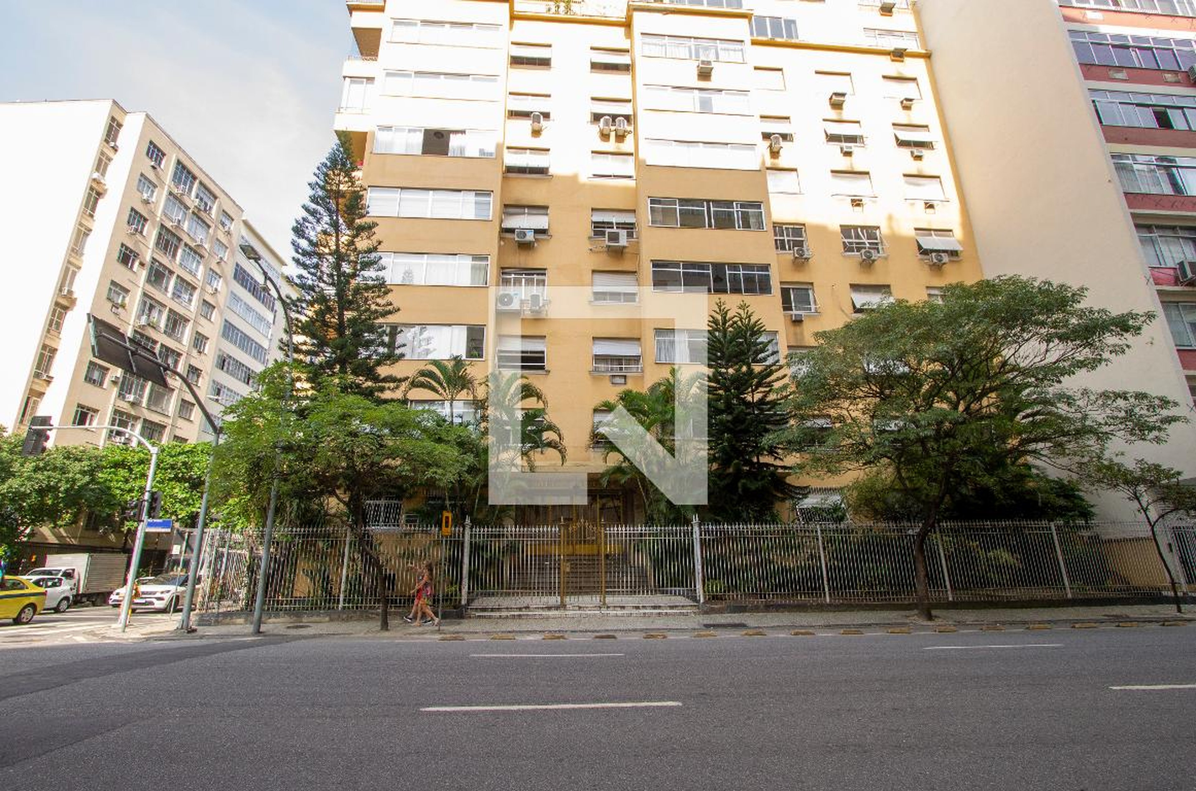 Fachada Condomínio em Rua Tonelero, 231