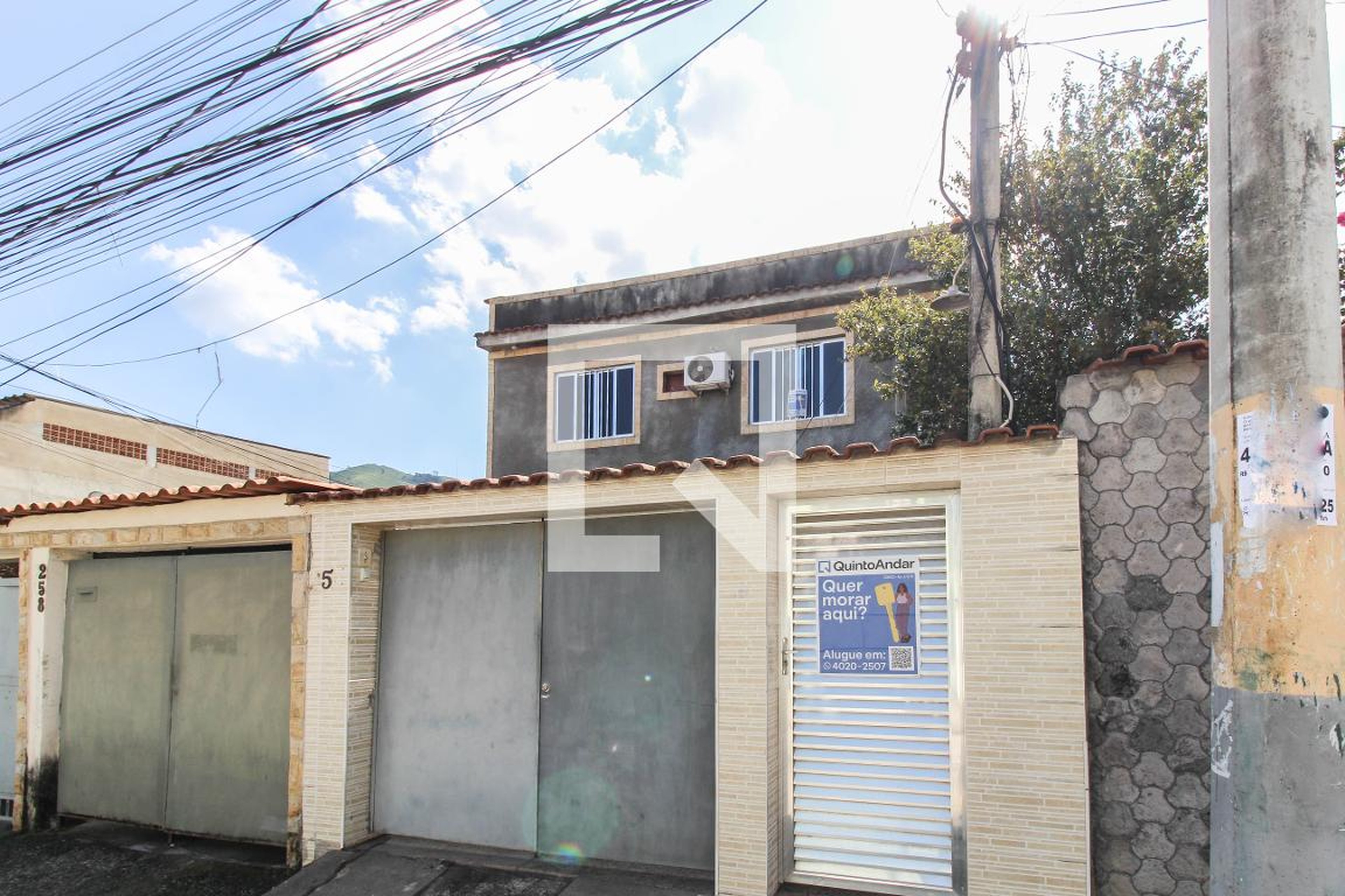 Fachada Condomínio em Rua Virtude, 26553240