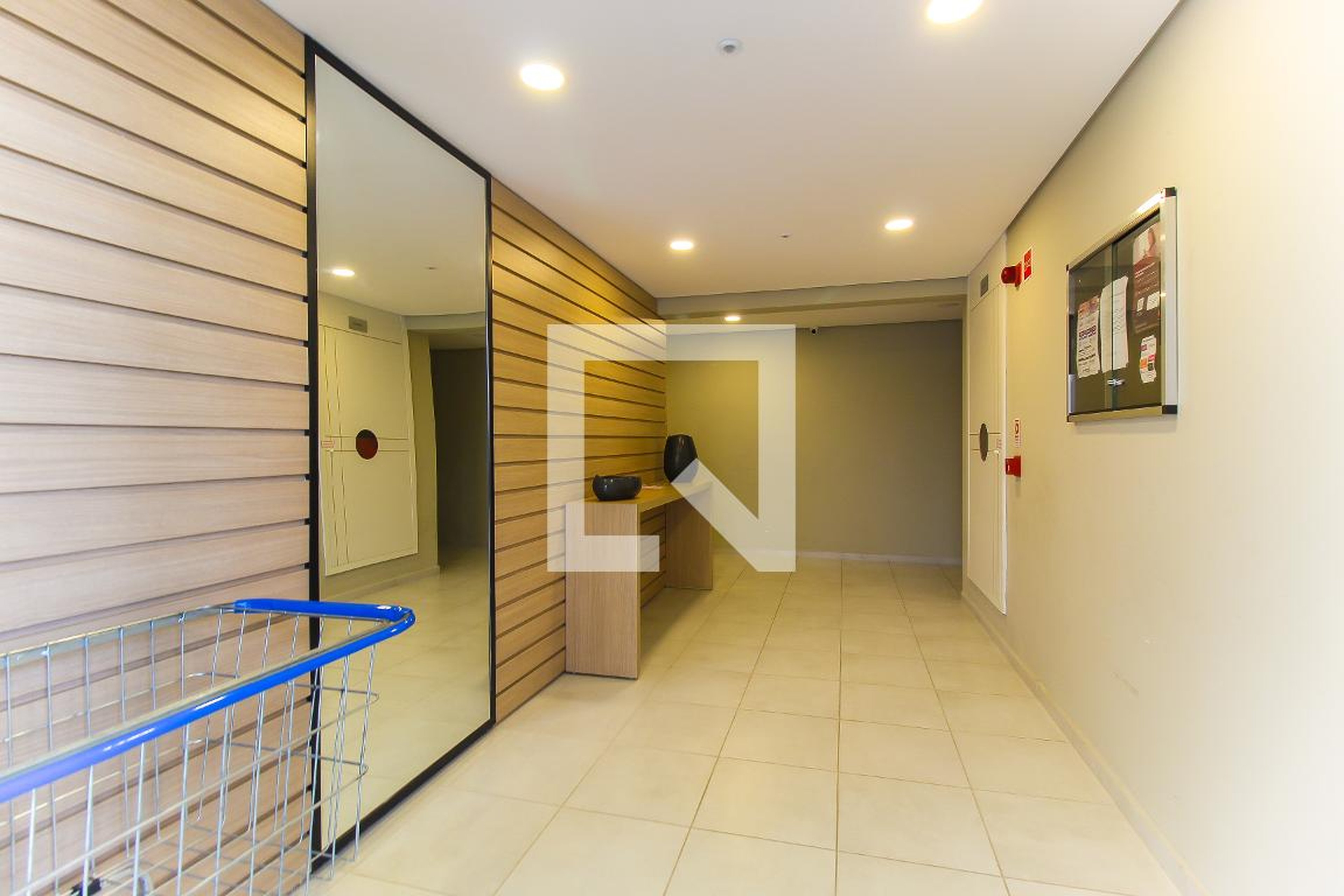 Hall de entrada - Residencial Dez São Miguel - Cury