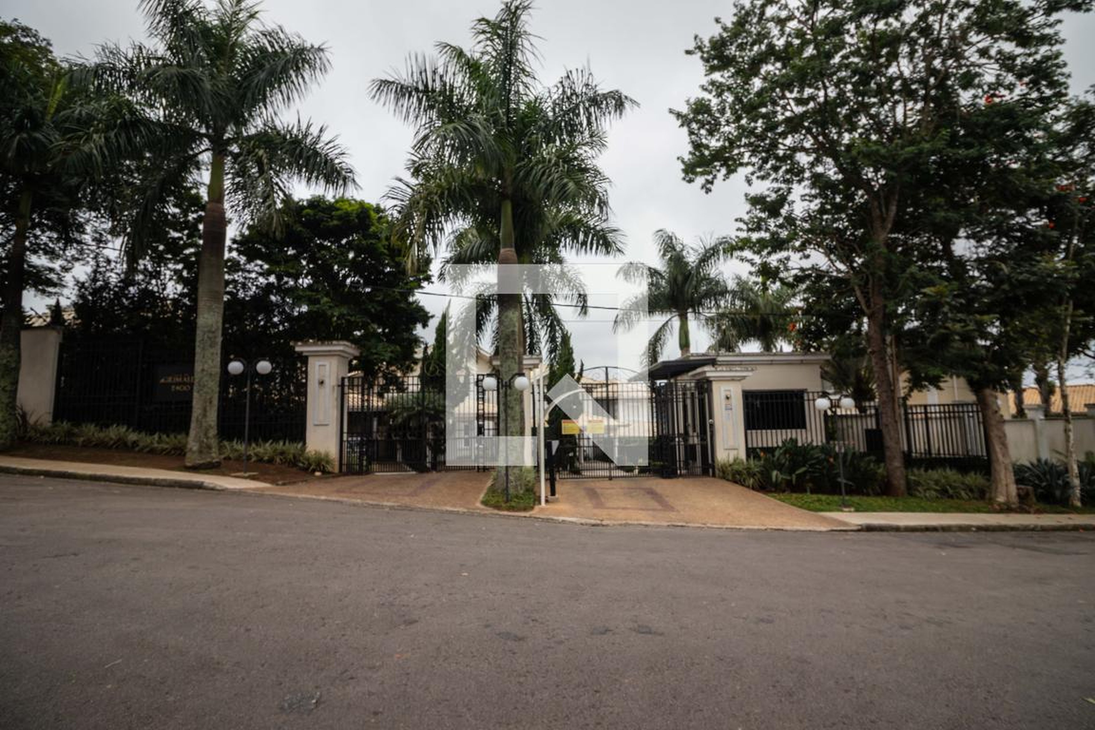 Fachada do Condomínio Condomínio Grimaldi