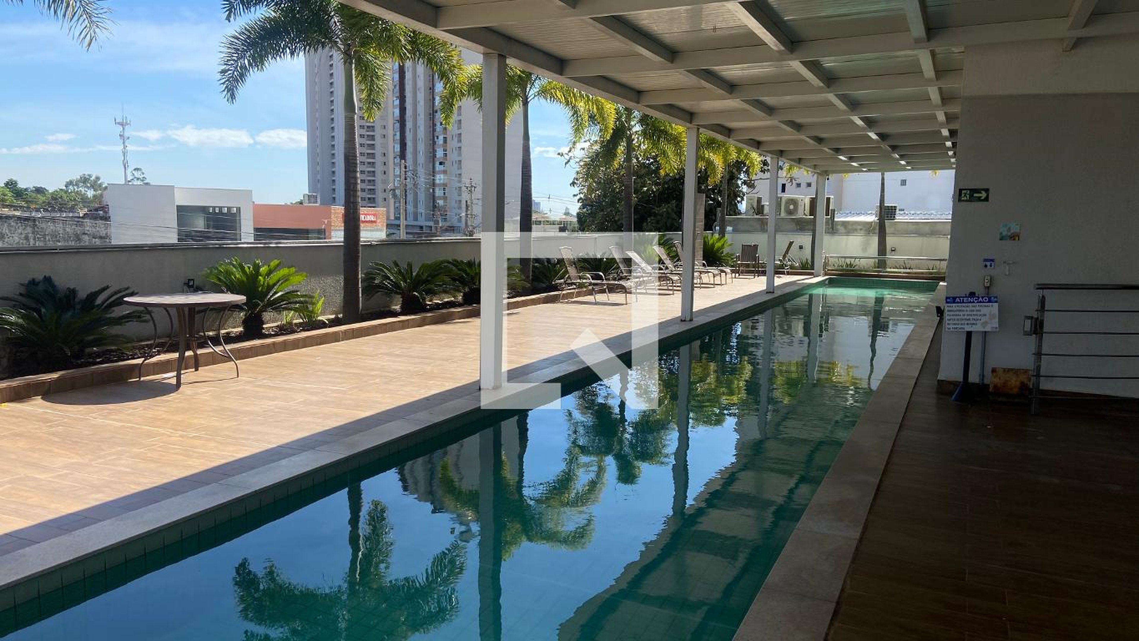 Piscina Coberta - Terra Mundi