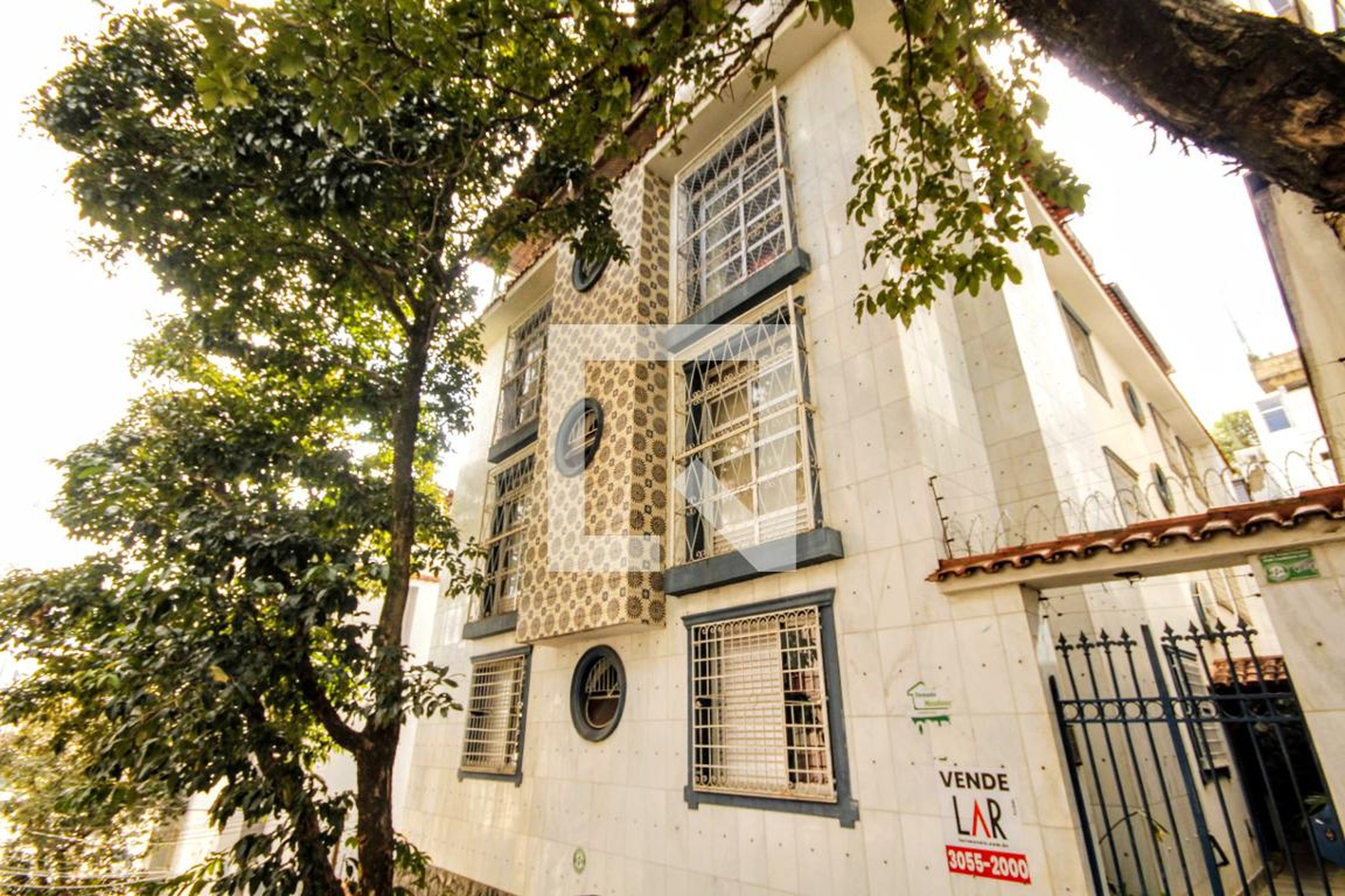 Fachada do Prédio Condomínio em Rua Professor Aníbal de Matos, 239