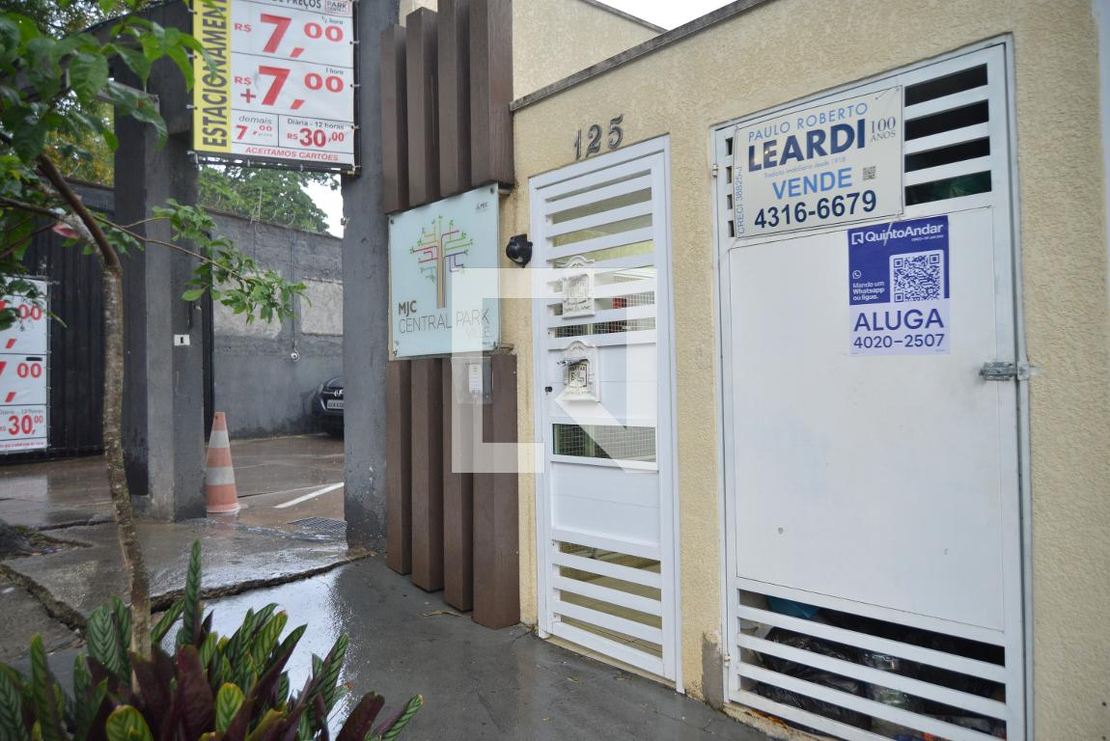 Fachada do Prédio Condomínio Central Park Ville