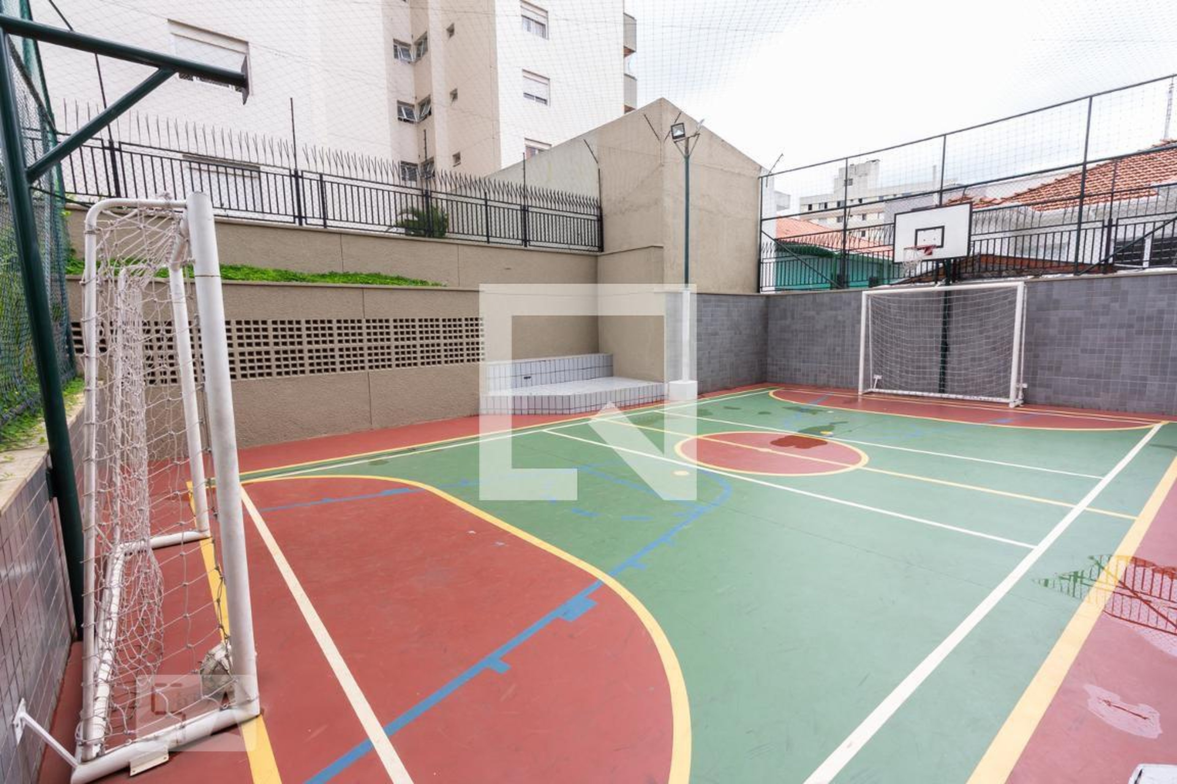 Quadra - Iperoig Plaza