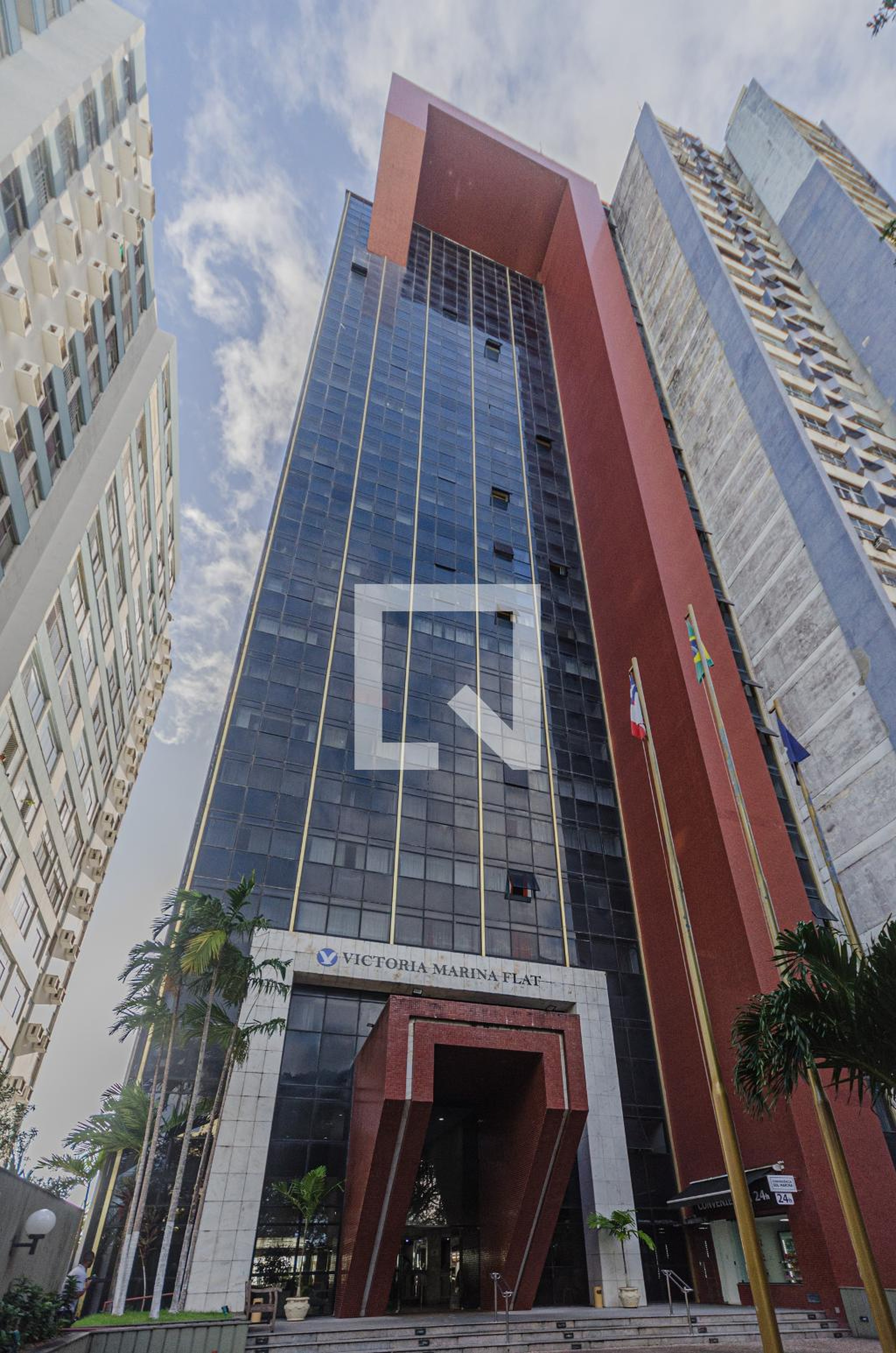 Fachada do Condomínio Condomínio Sol Victoria Marina
