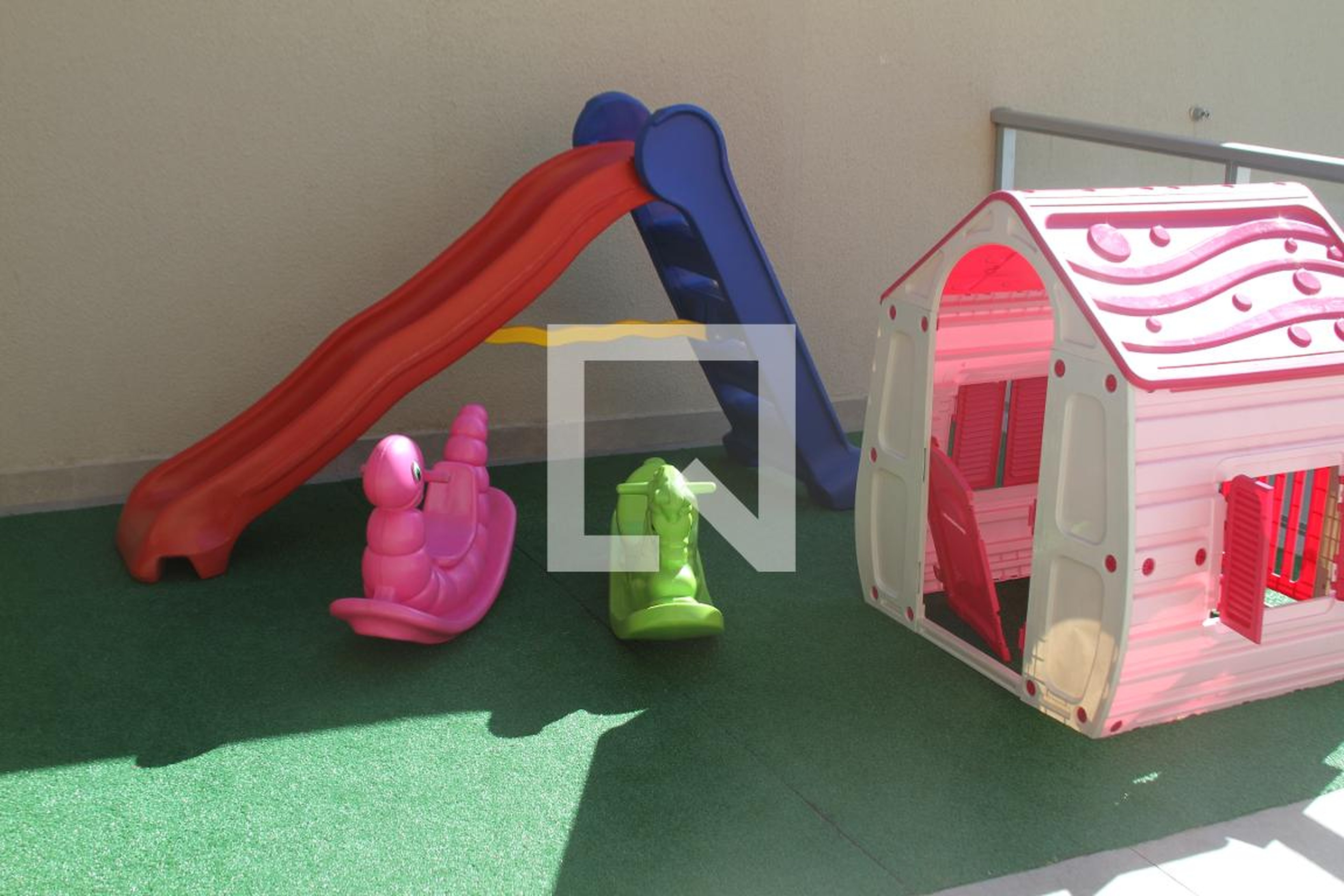 Playground - Mediterrâneo