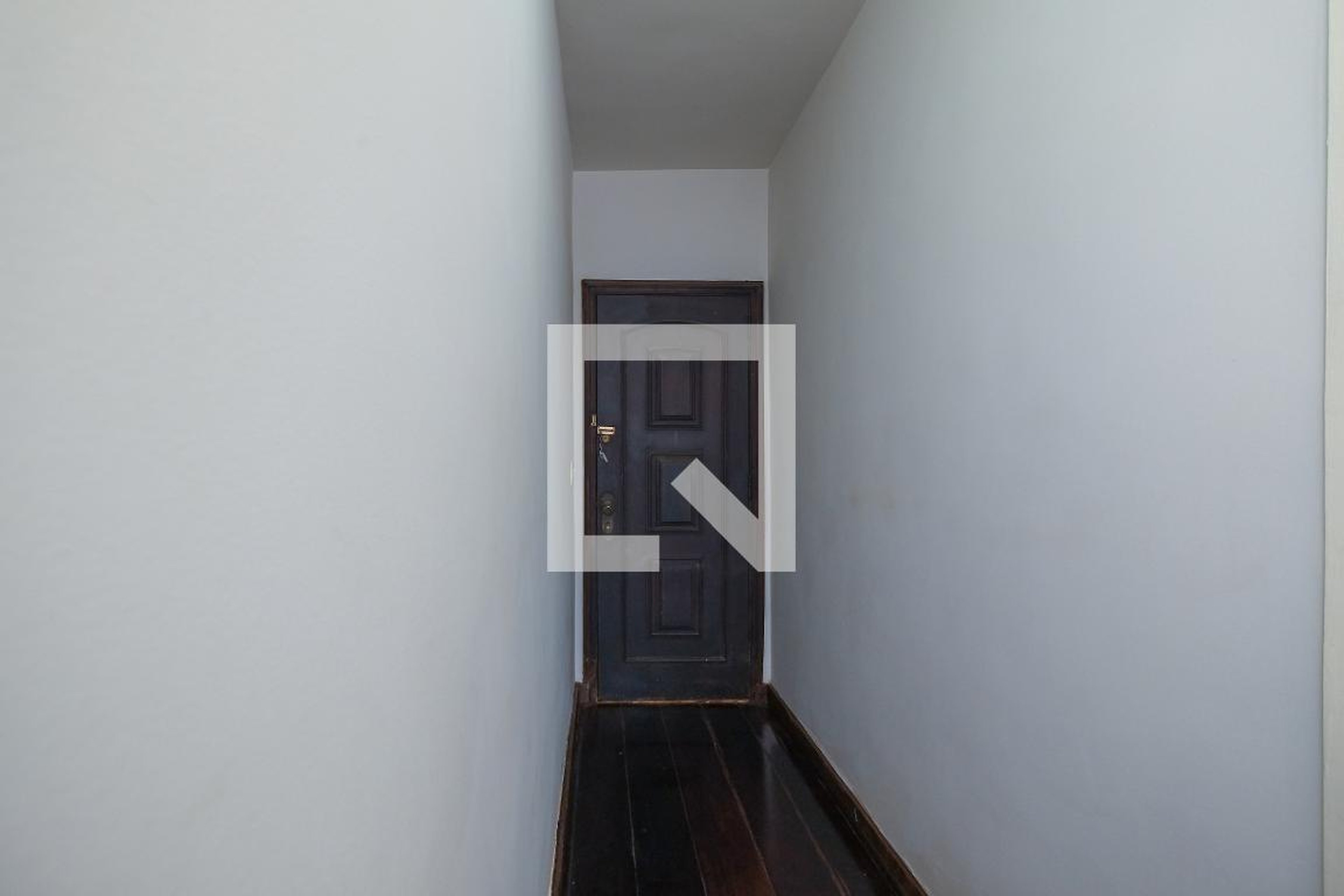 Entrada Condomínio em Rua Desembargador Izidro, 125