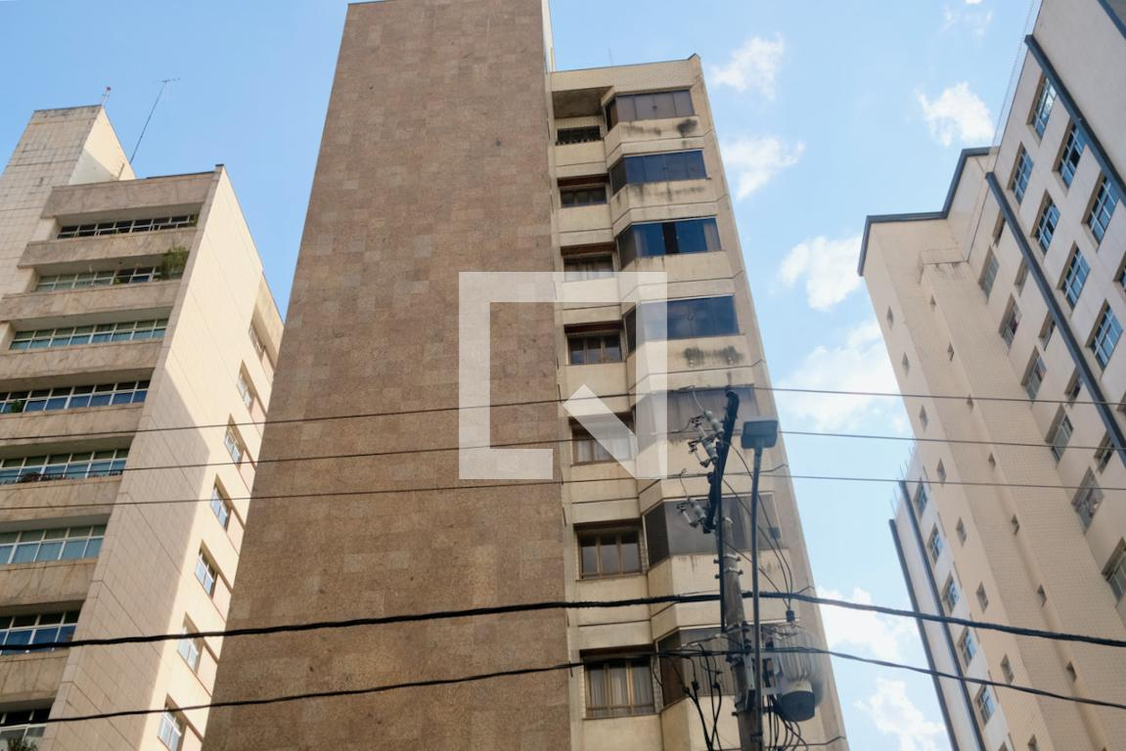 Fachada Condomínio em Rua Professor Estêvão Pinto, 534