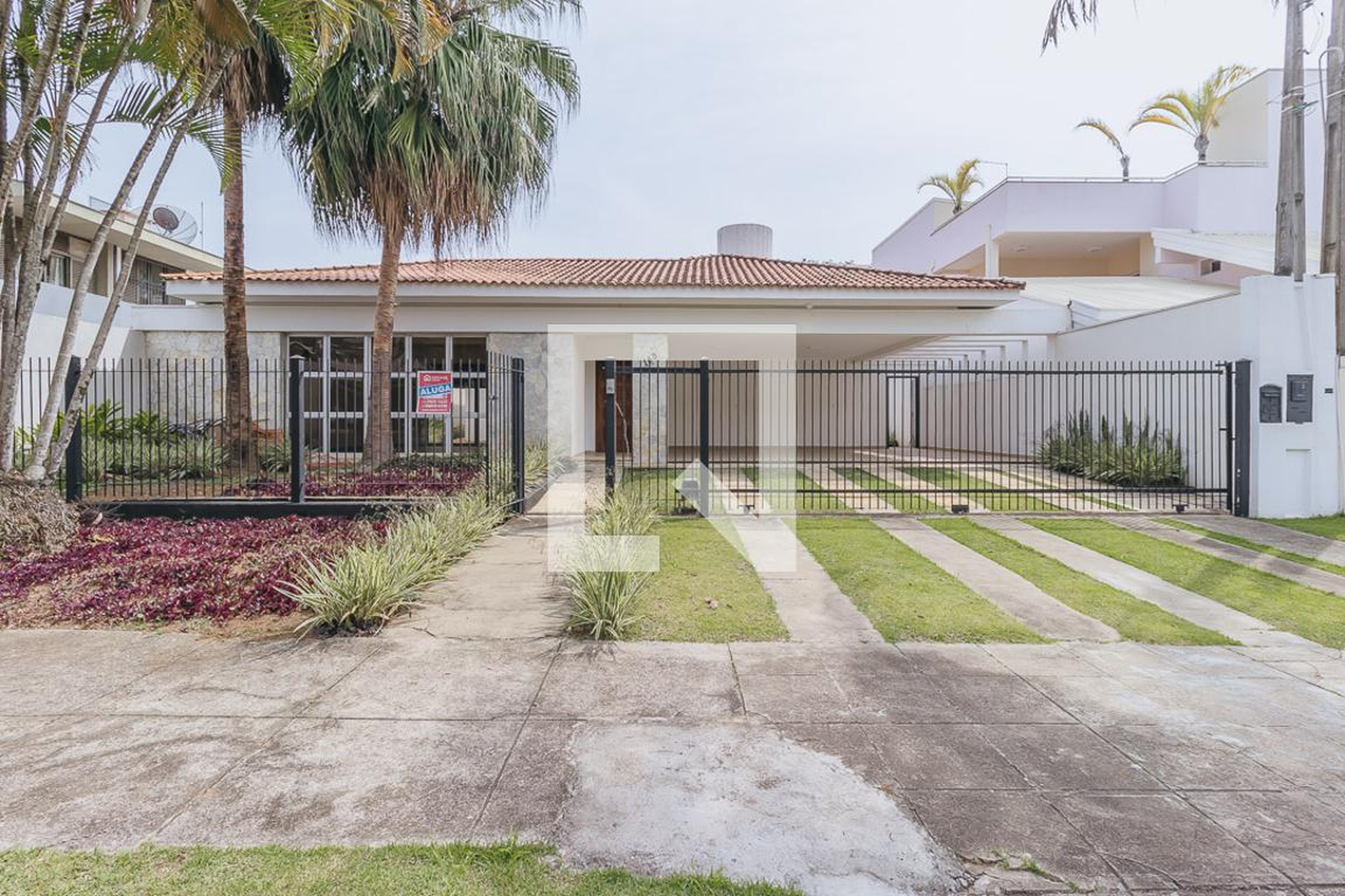 Fachada Condomínio em Rua Itapira, 160