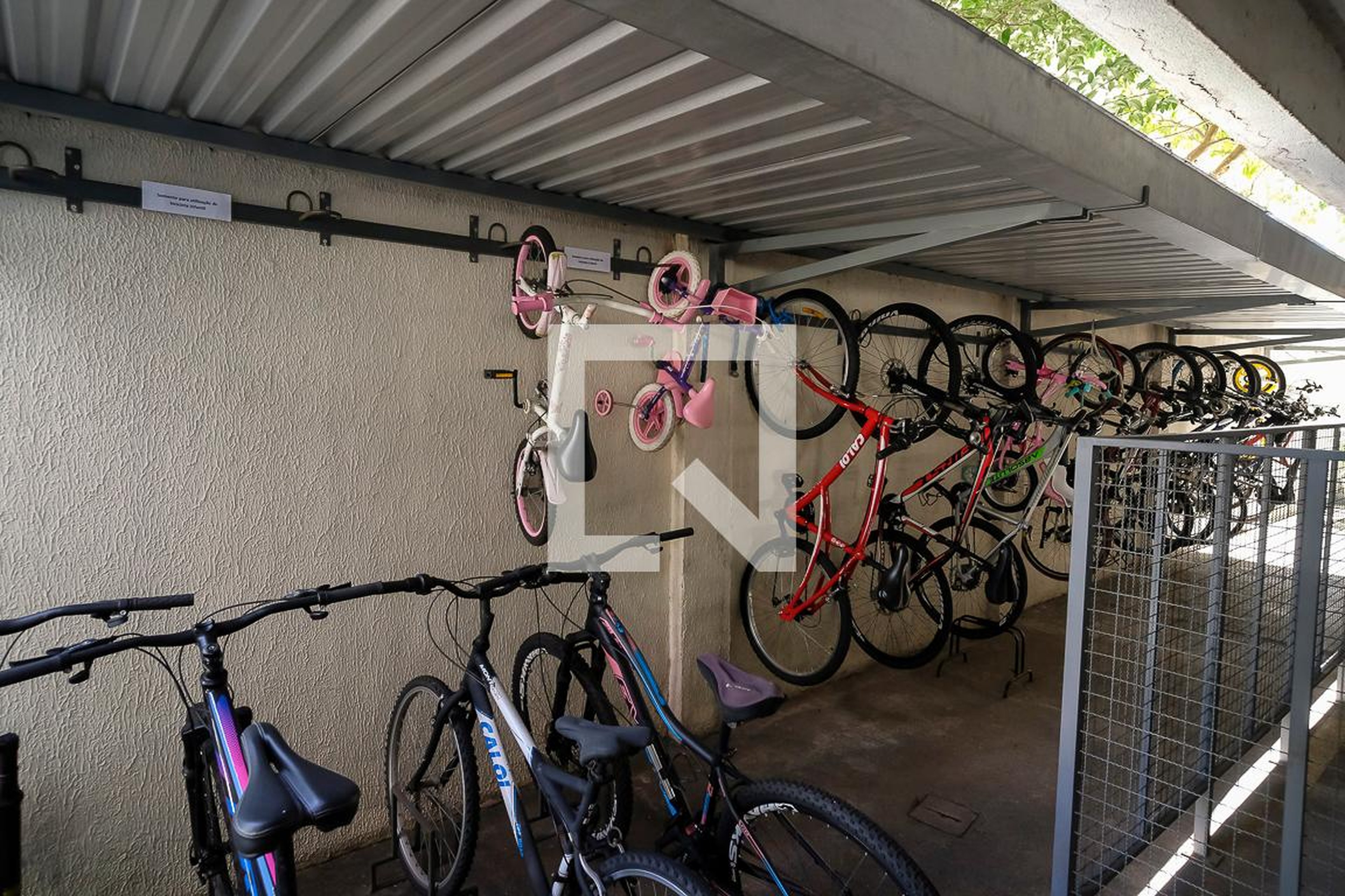 Bicicletário - Edifício Praias D'Espanha