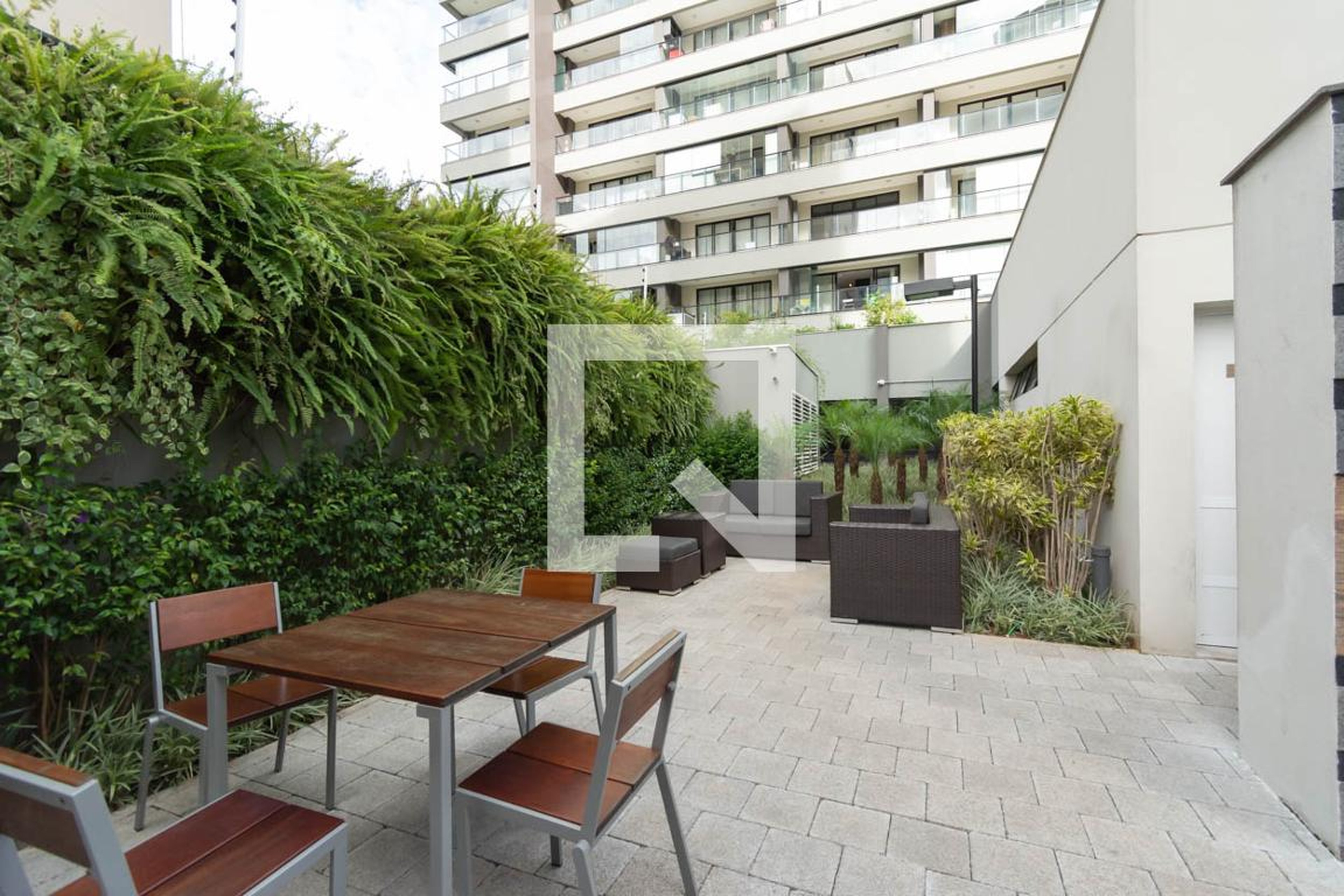 Área Externa - Estação Gabriele | Or