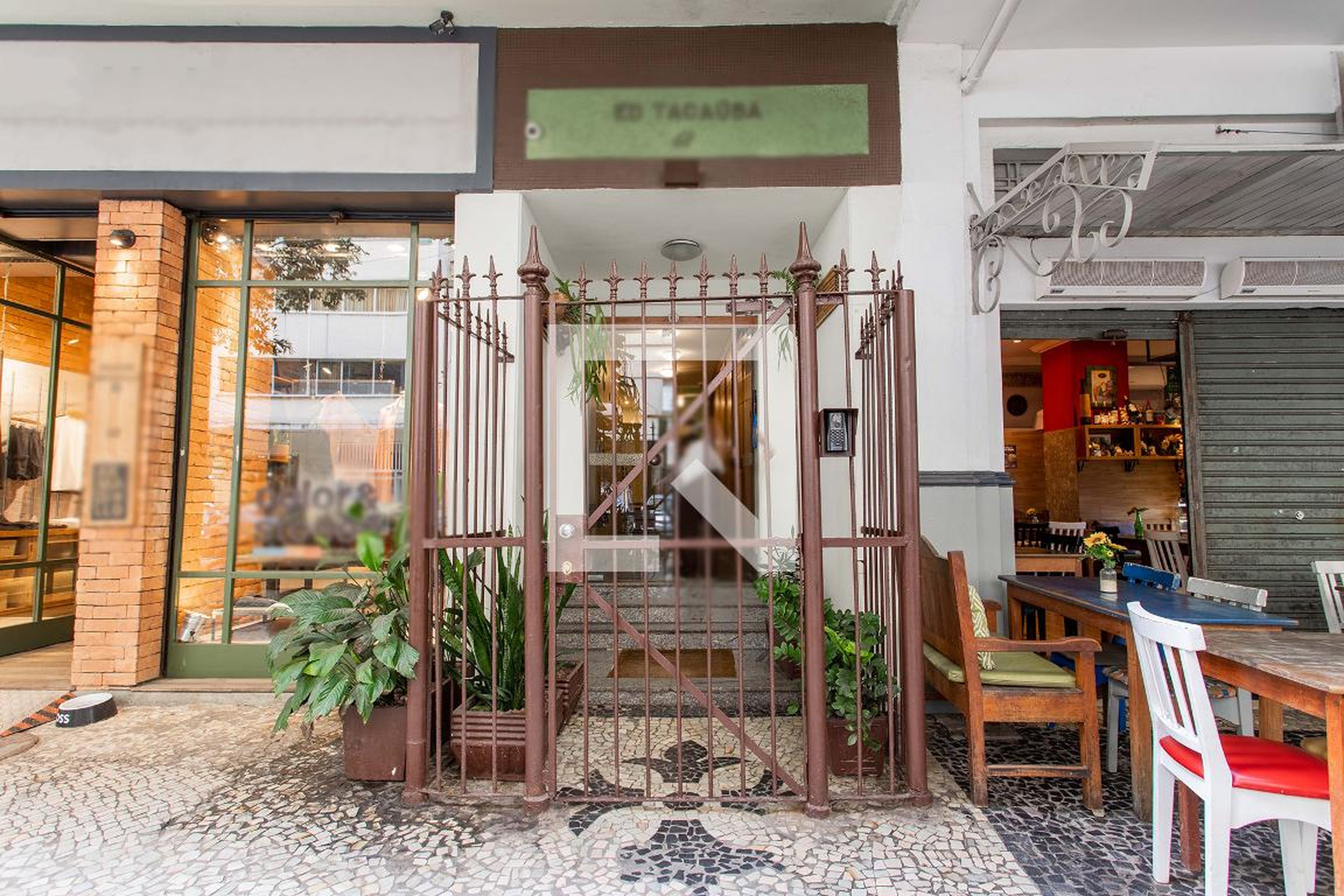 Fachada Condomínio Tacauba