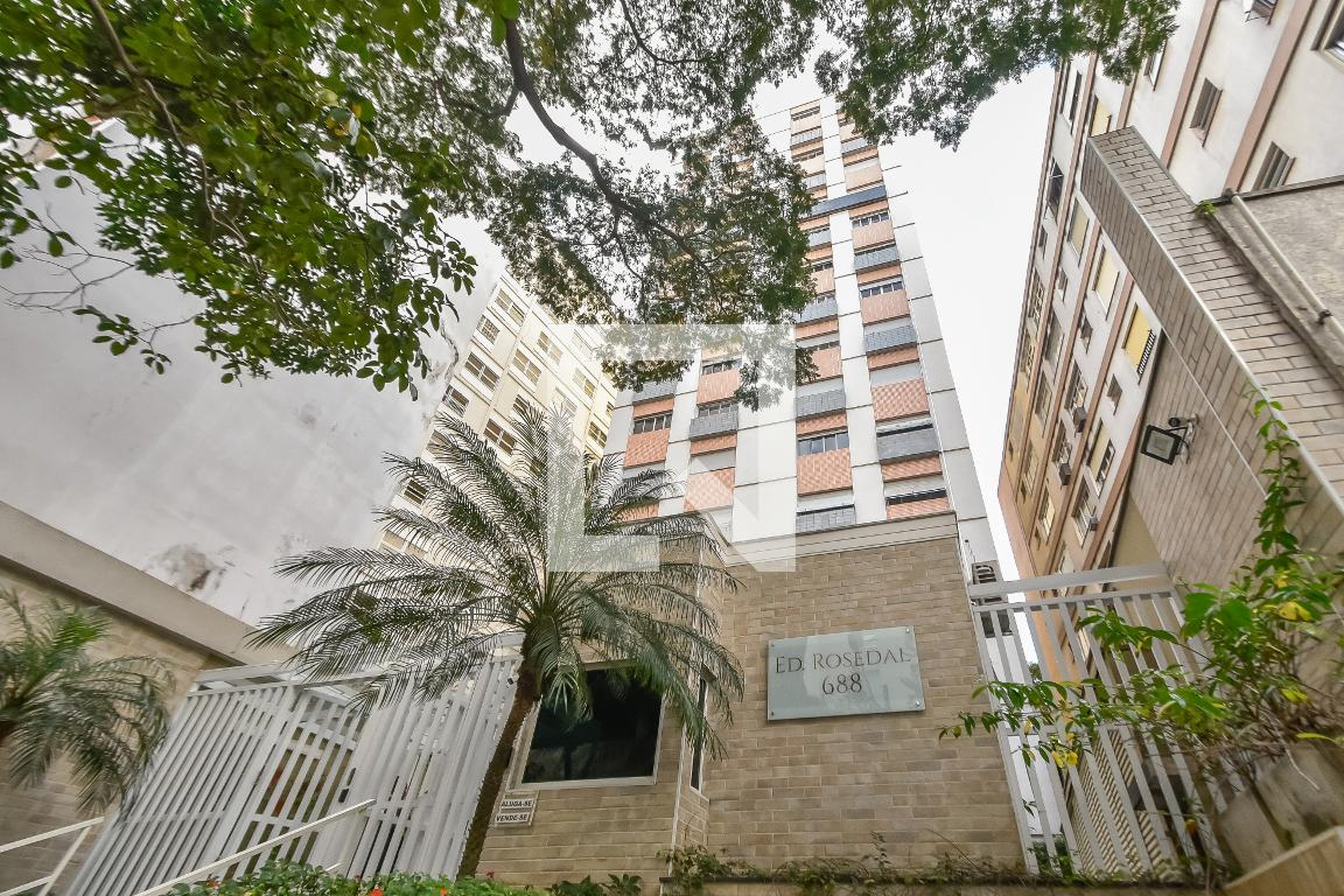 Fachada do Prédio Condomínio Rosedal