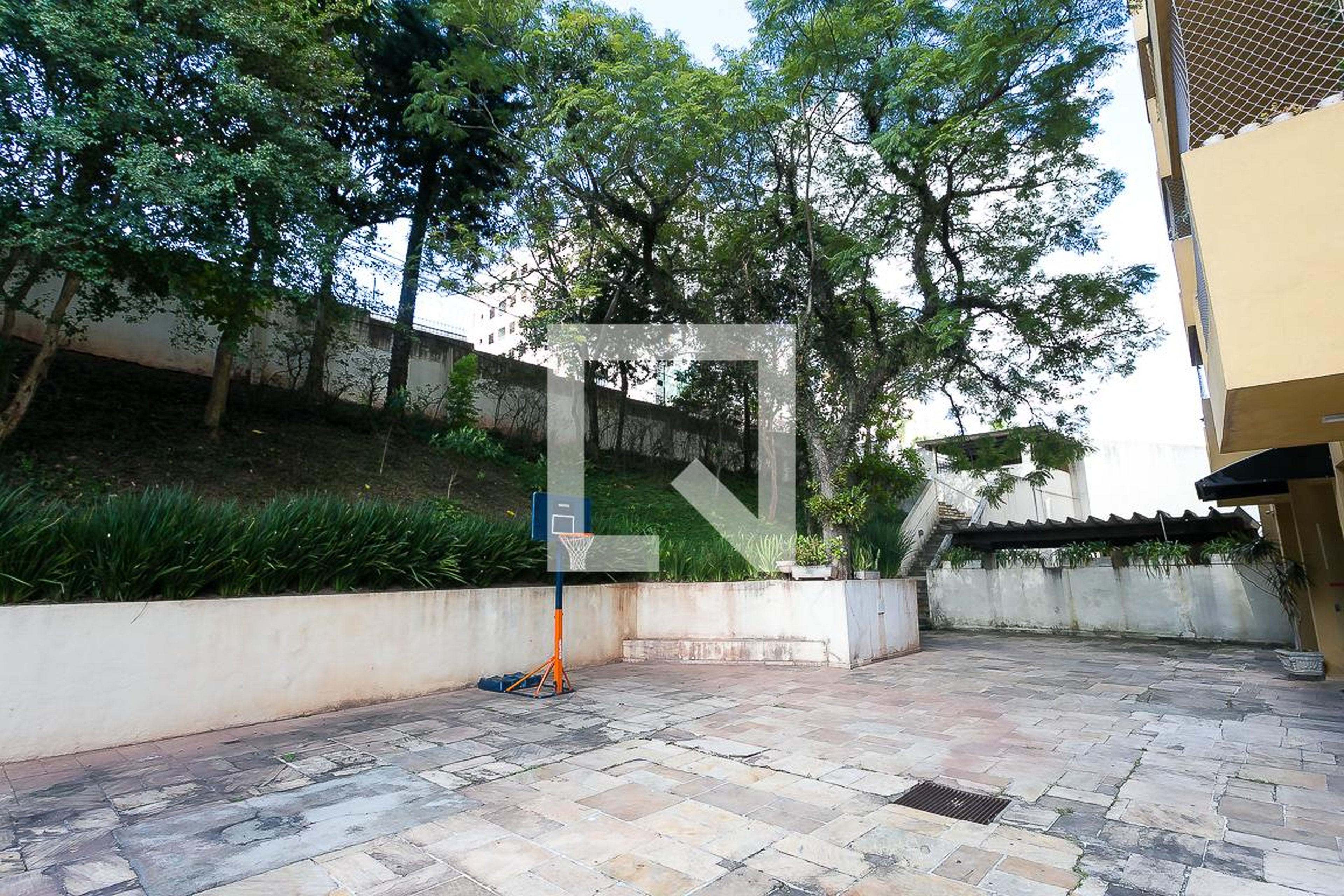 Quadra Esportiva - Paula e Asmara