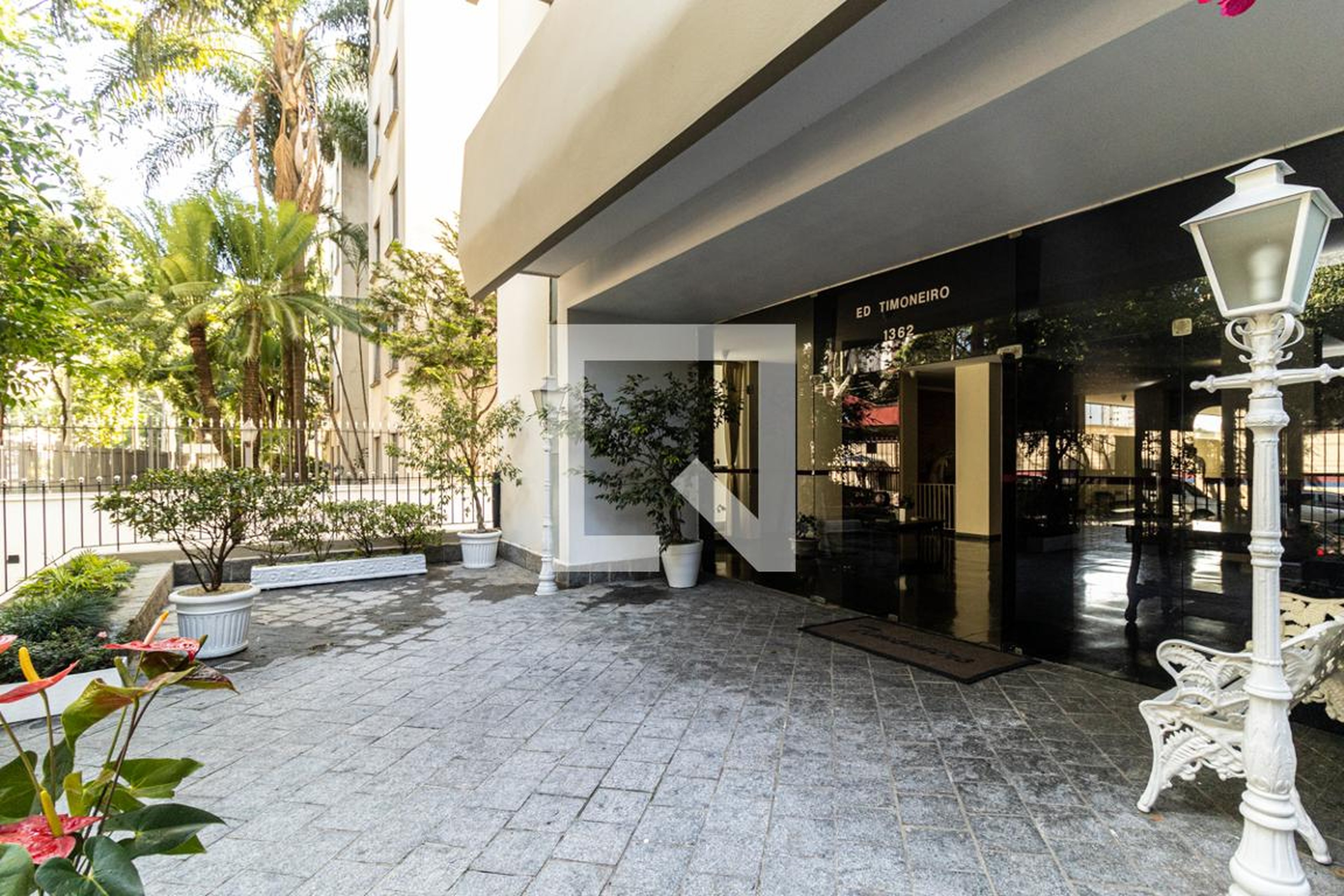 Entrada - Edifício Timoneiro