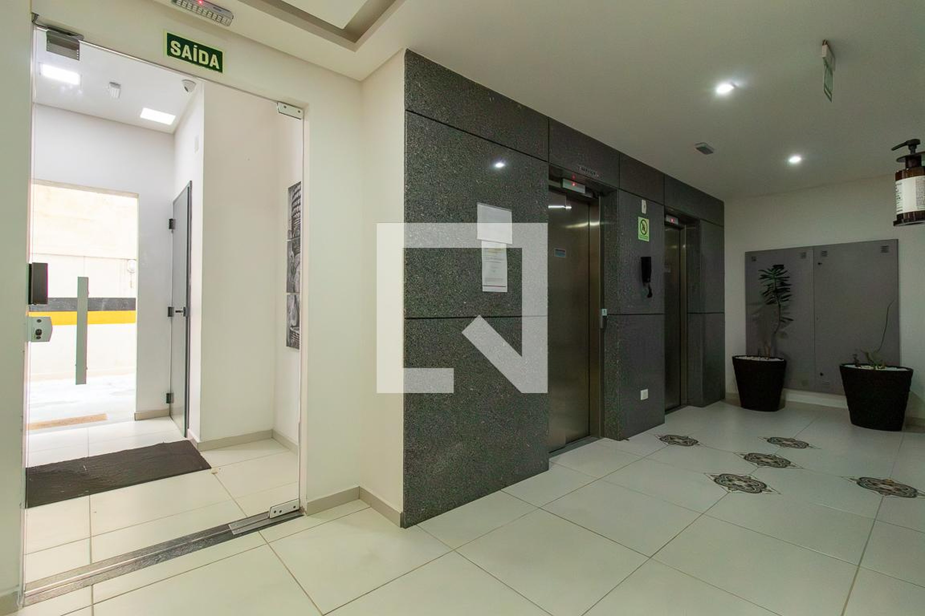 Hall - Edifício Juril Carnasciali