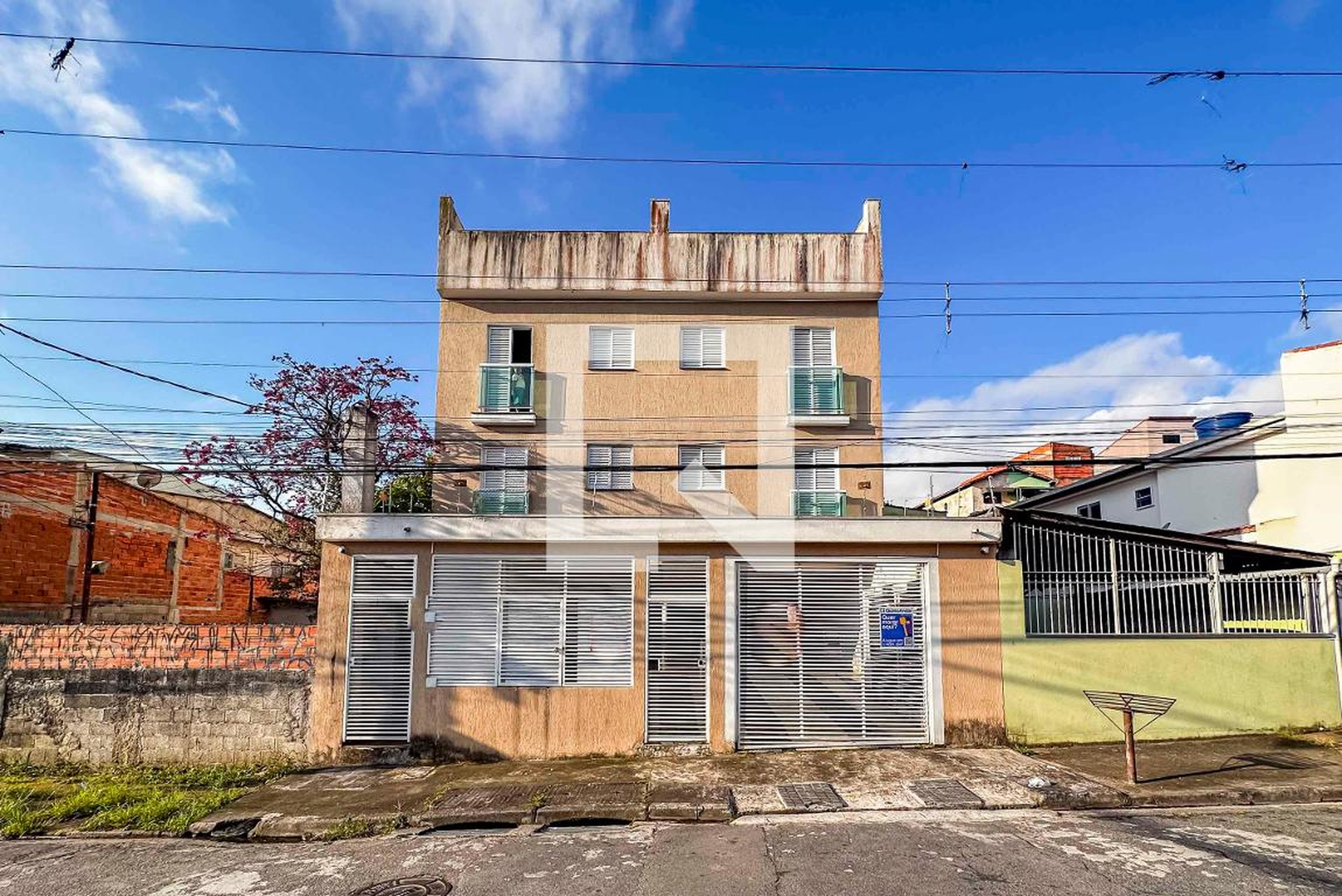 Fachada Condomínio em Rua Bartolomeu Dias, 71
