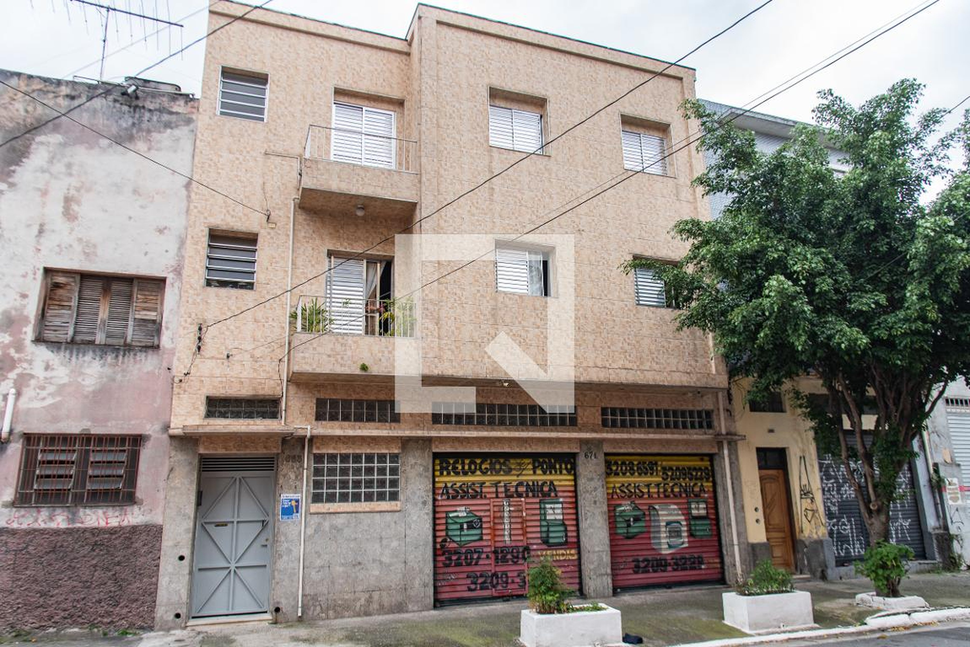 Fachada Condomínio em Rua Cesário Ramalho, 663