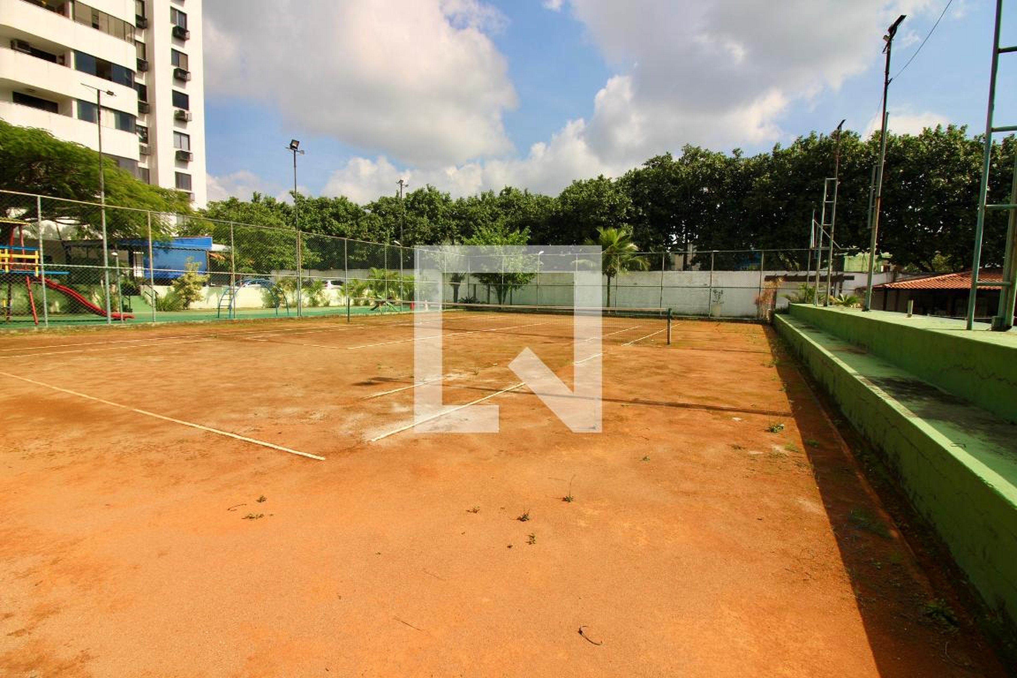 Quadra Esportiva - Barra Light
