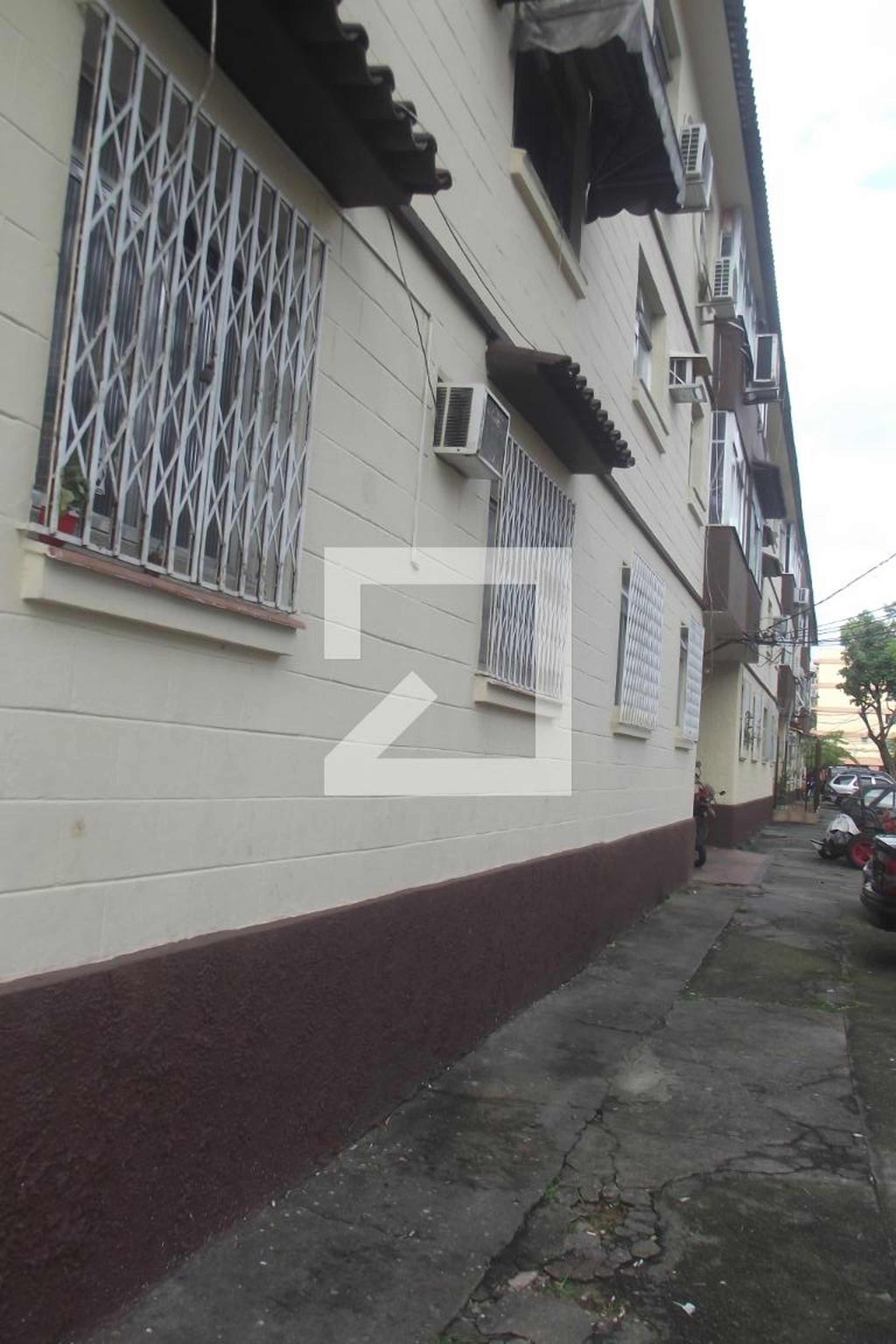 Fachada Condomínio em Rua Engenheiro Thomaz Guimarães, 86
