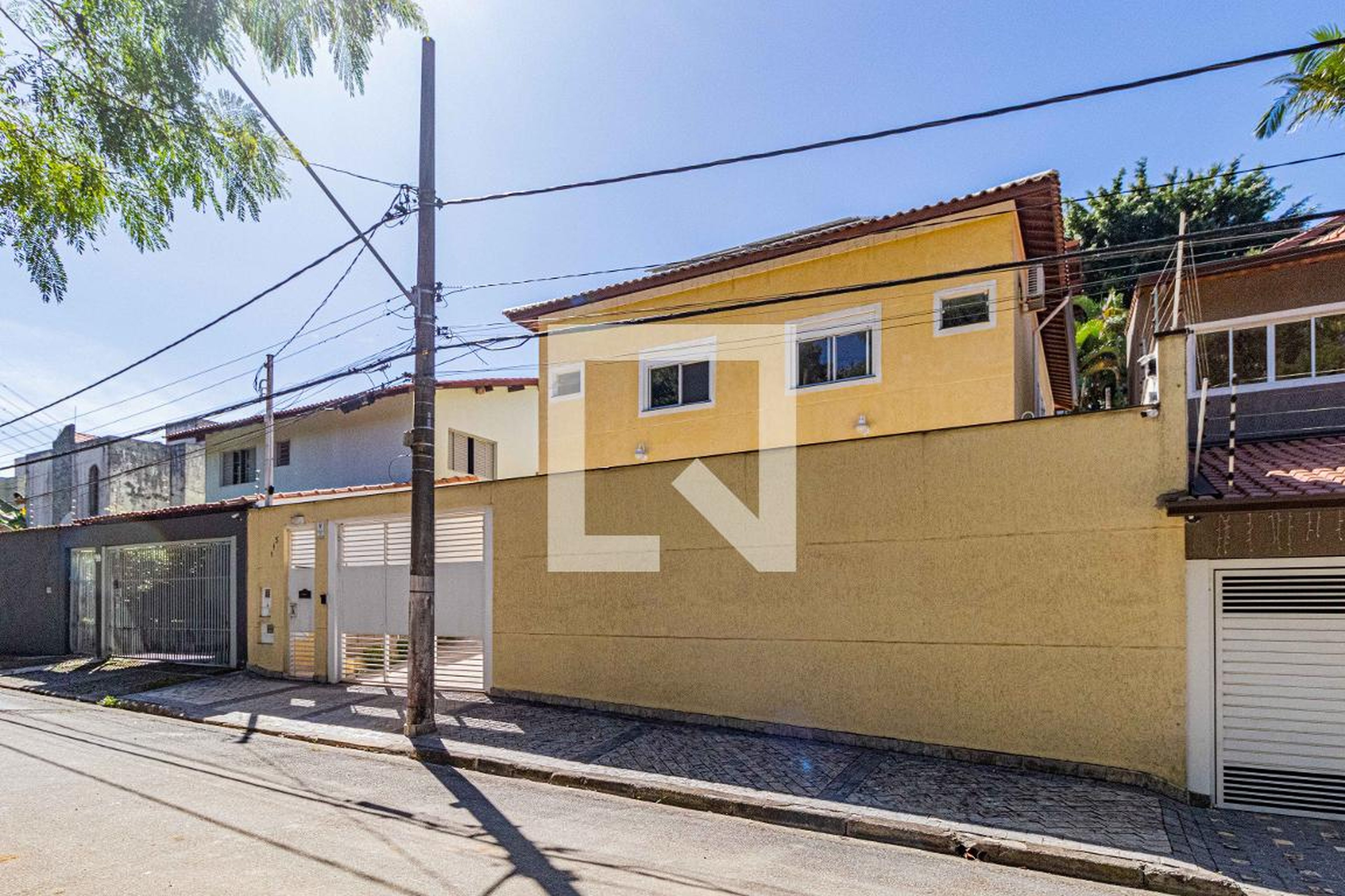 Fachada Condomínio em Rua Raphael Oberdan de Nicola, 115