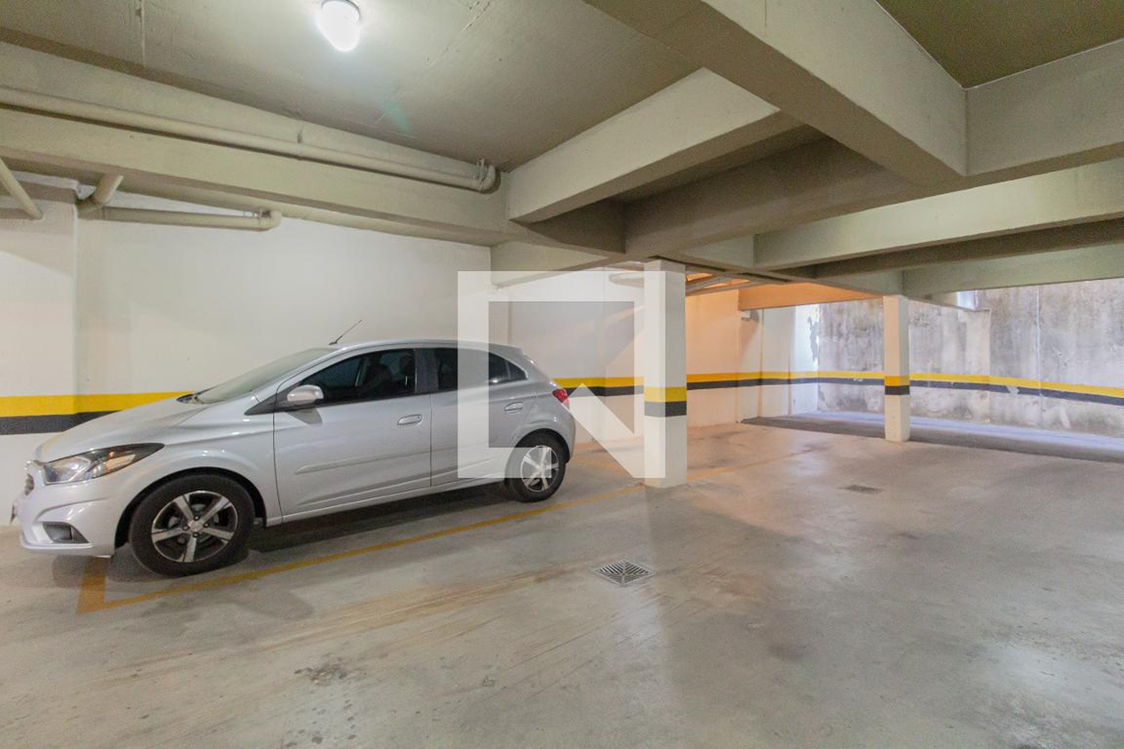 Estacionamento - Edifício Residencial Viena