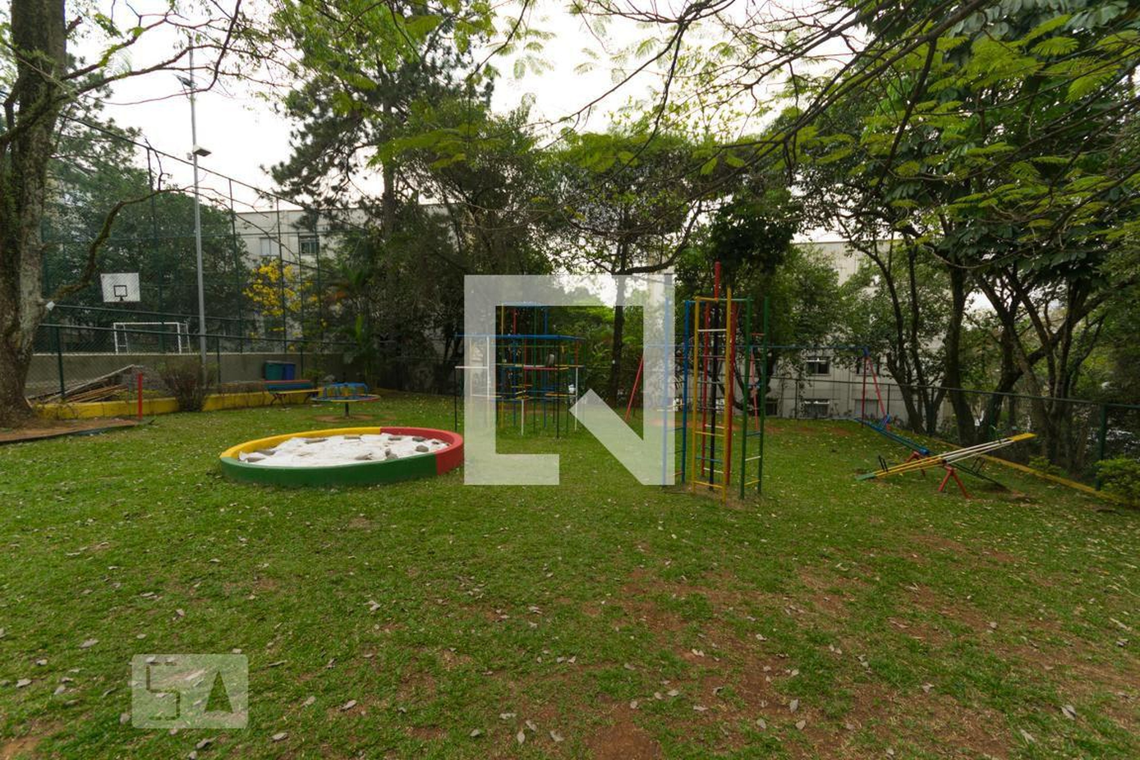 Playground - Engenheiro Armando de Arruda Pereira I