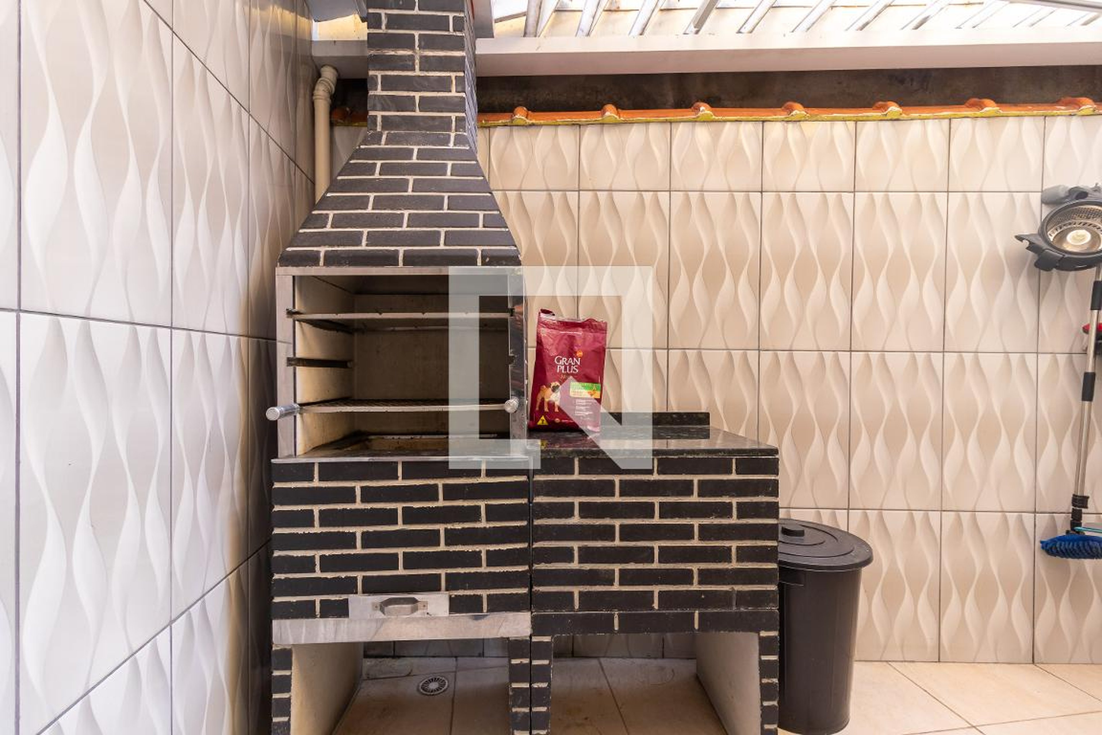 Churrasqueira - Tirapitinga