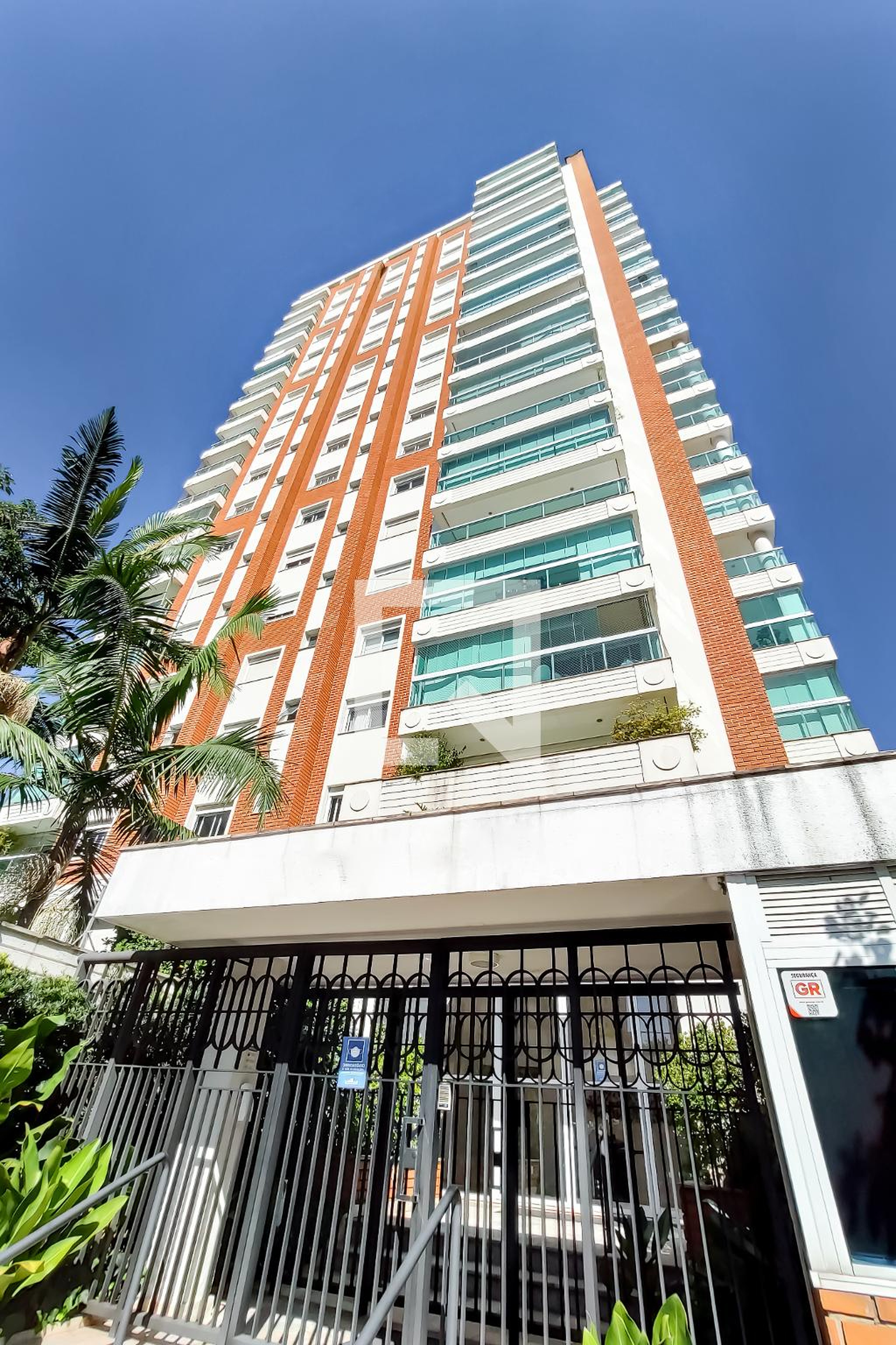 Fachada Condomínio Castel Maggiore