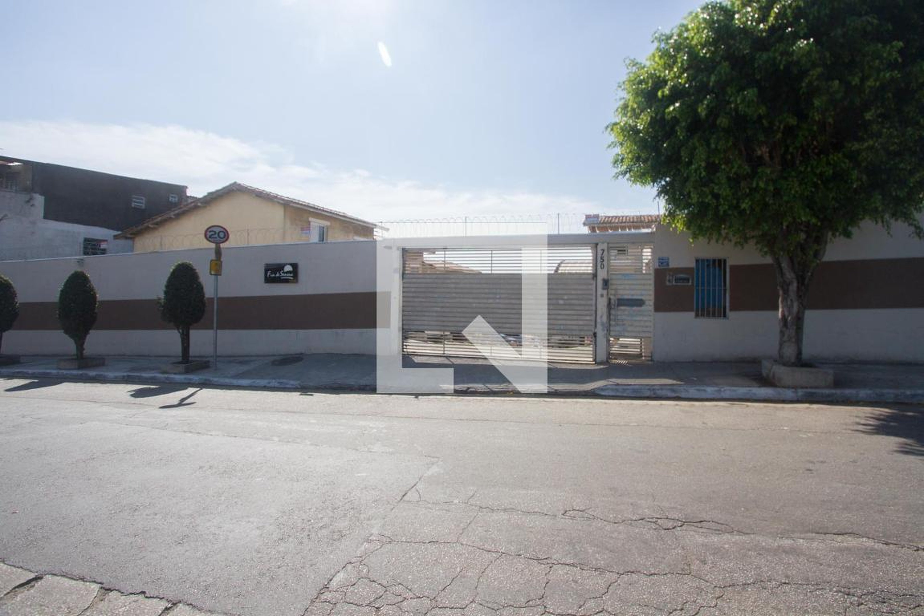 Fachada Condomínio em Avenida Fim de Semana, 275