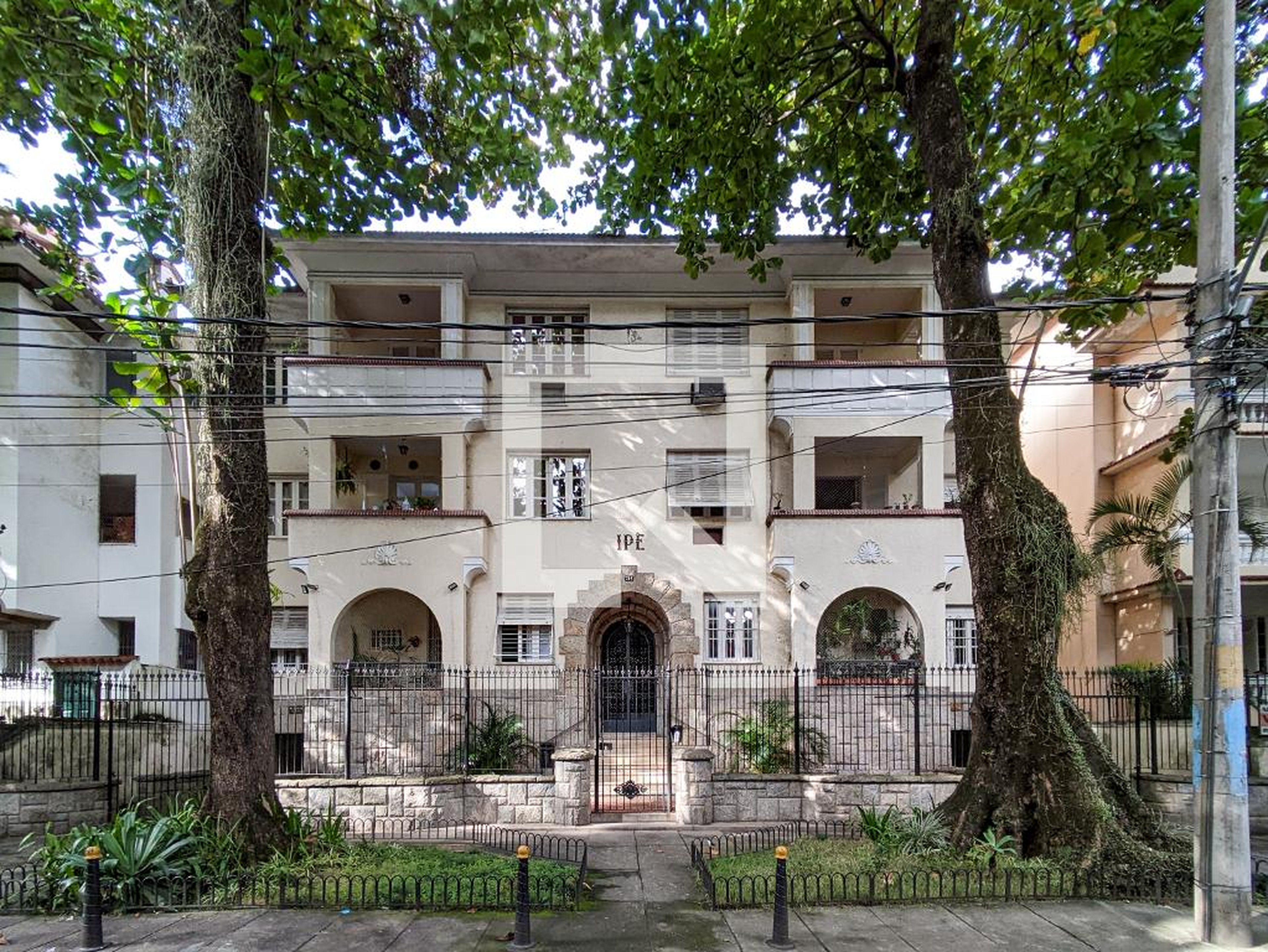 Fachada do Prédio Edifício Ipê