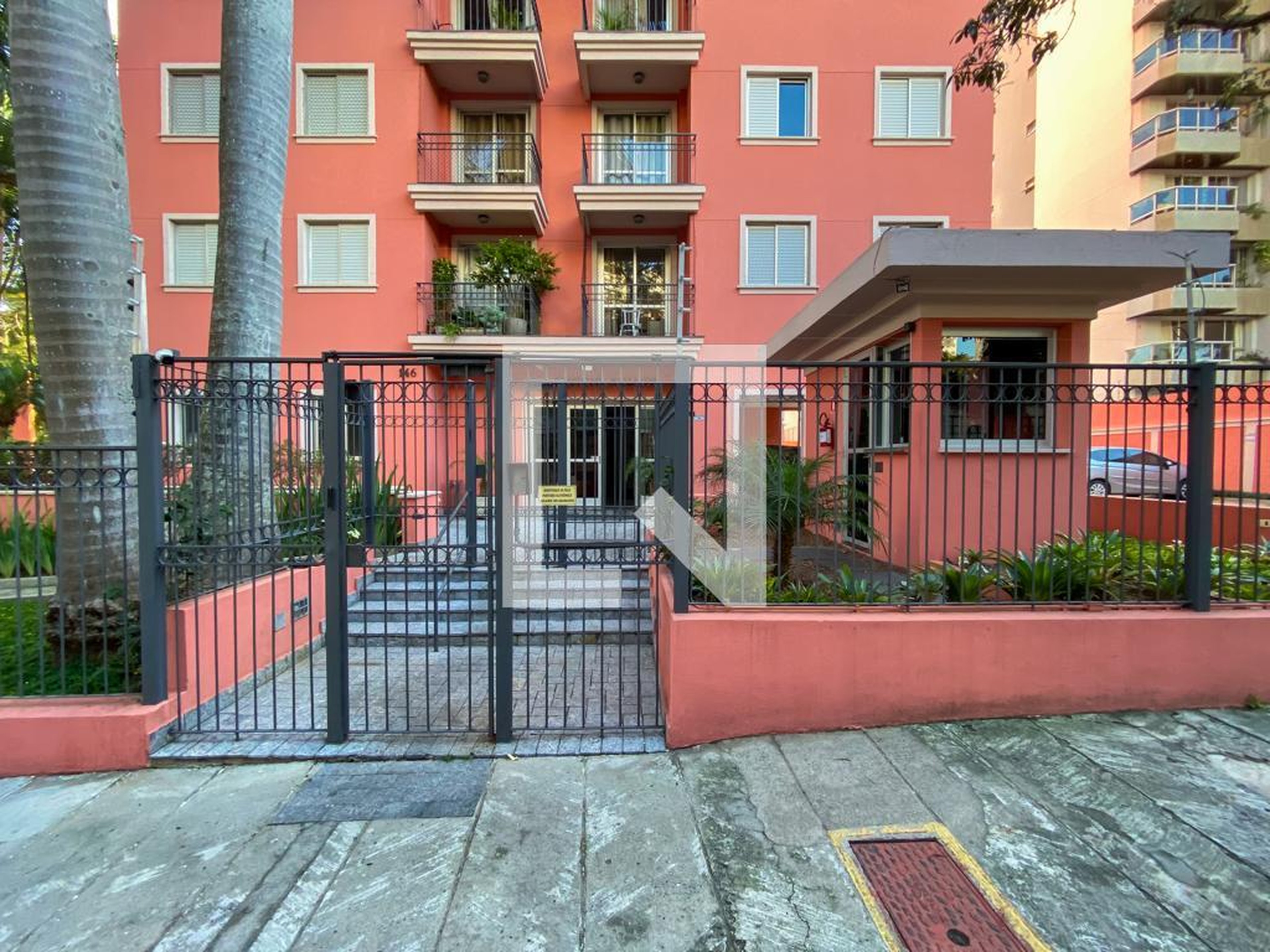 Fachada do Condomínio Edifício Moliere