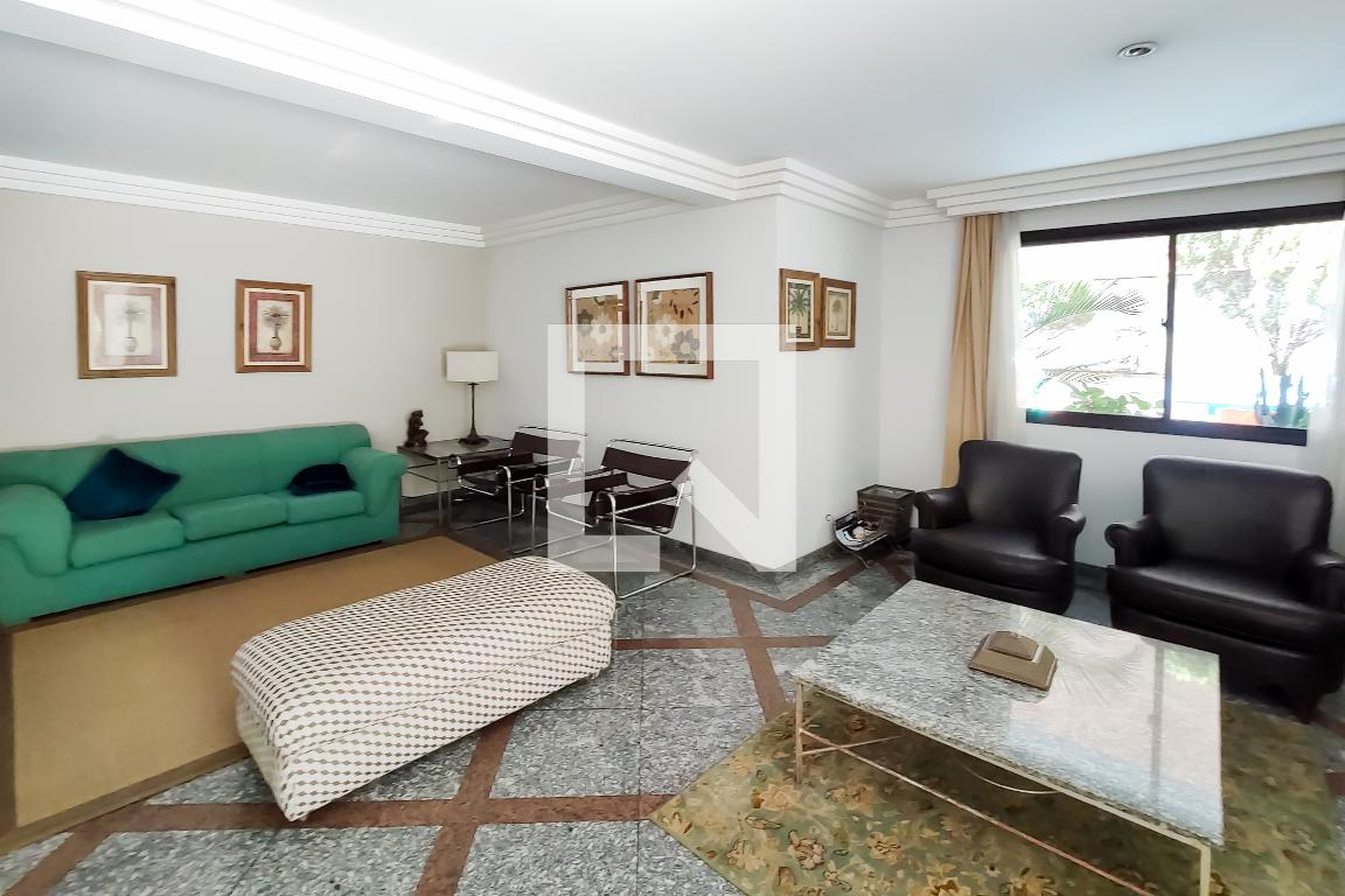 Hall Entrada - Grand Space