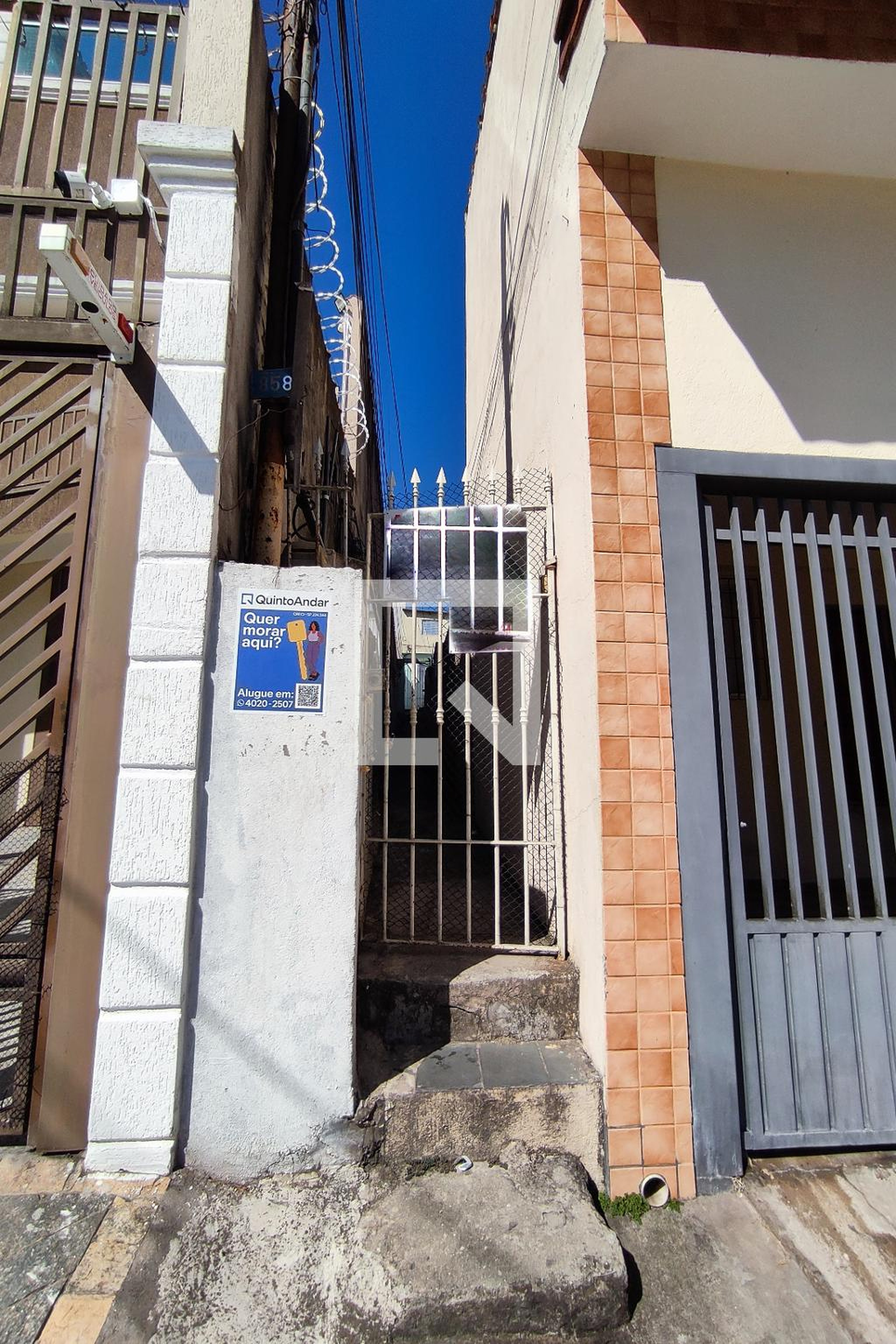 Fachada Condomínio em Rua Santo Henrique, 858