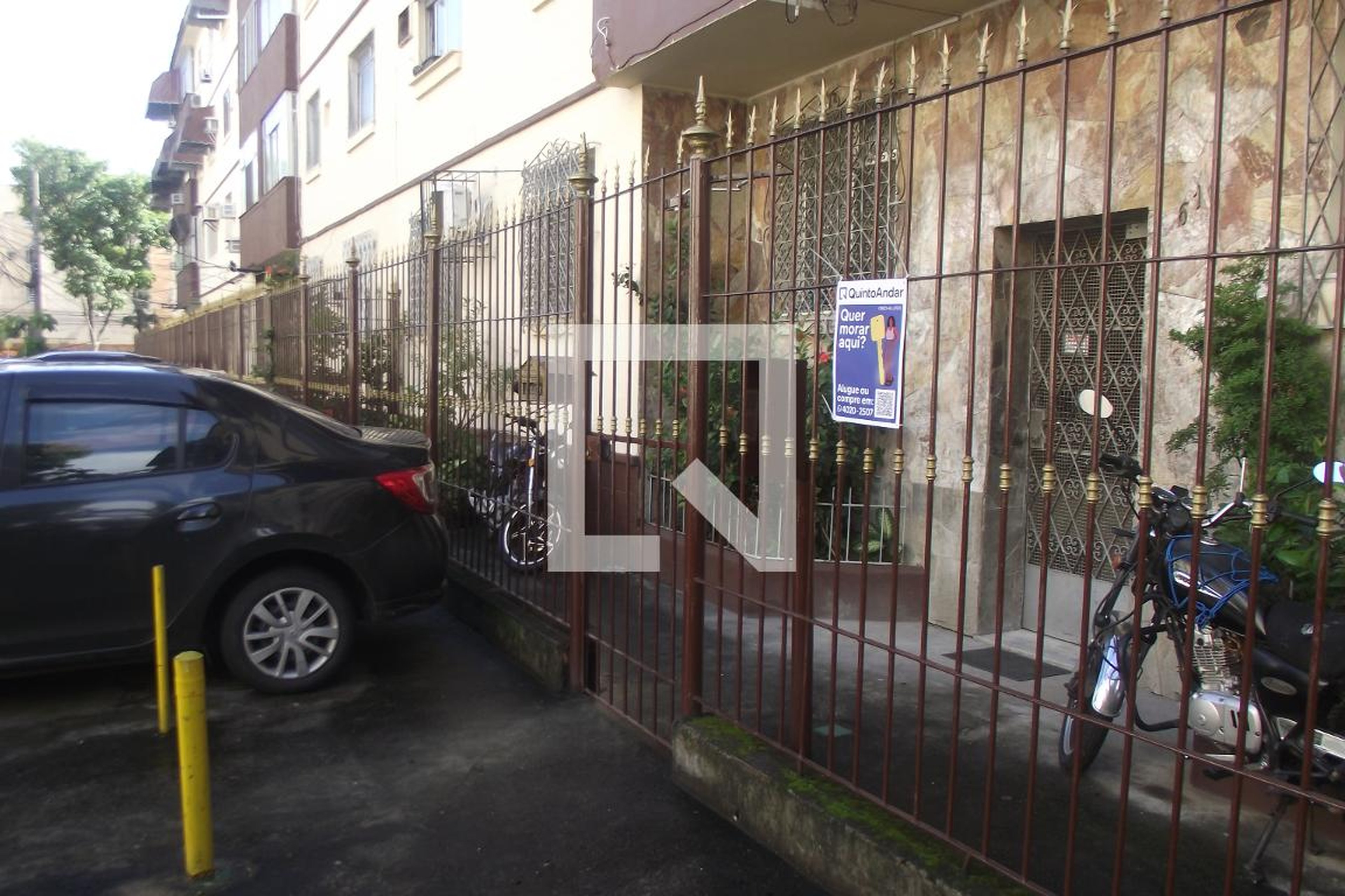 Fachada Condomínio em Rua Reginaldo Pardelha, 61