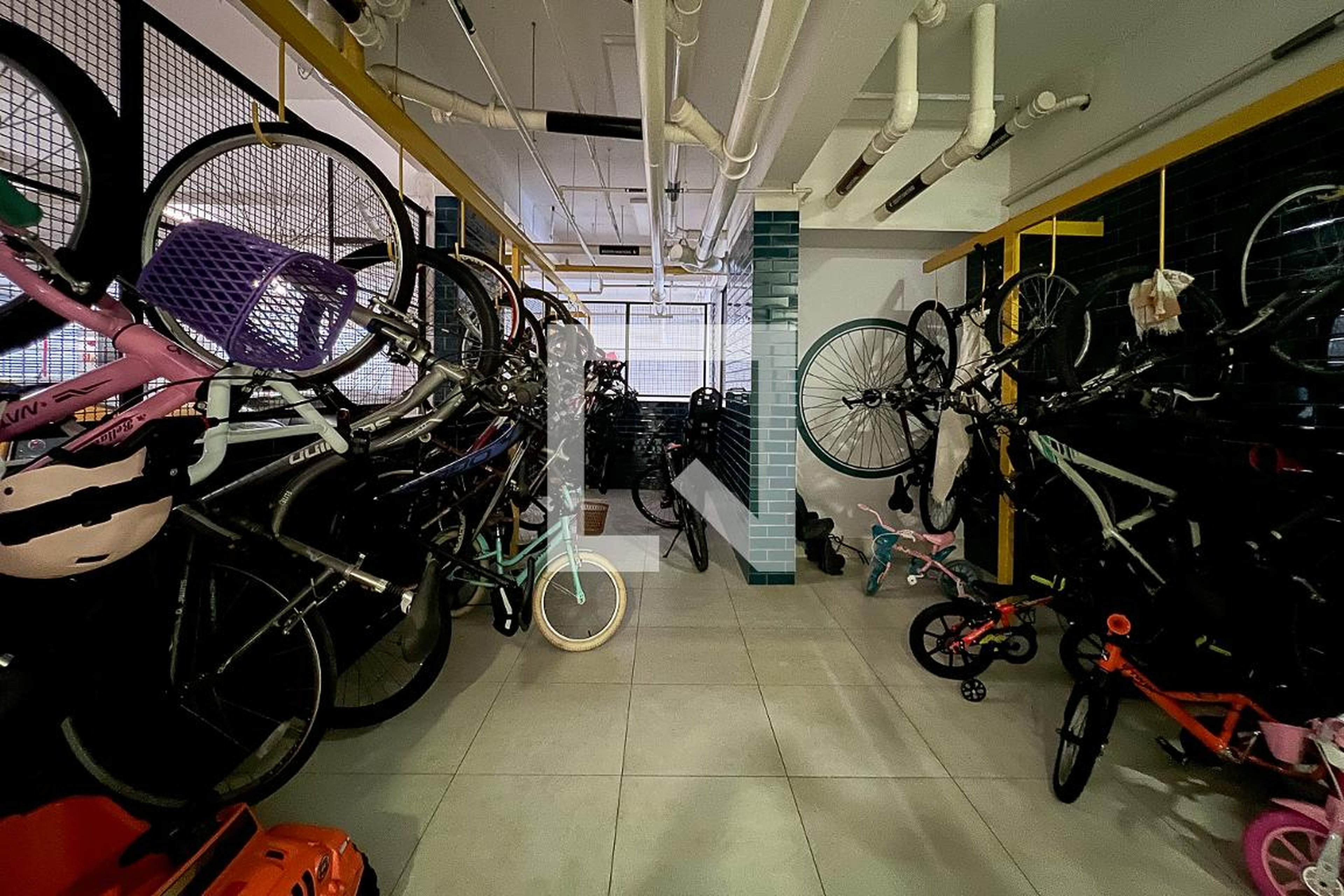 Bicicletario - Legittimo Vila Romana