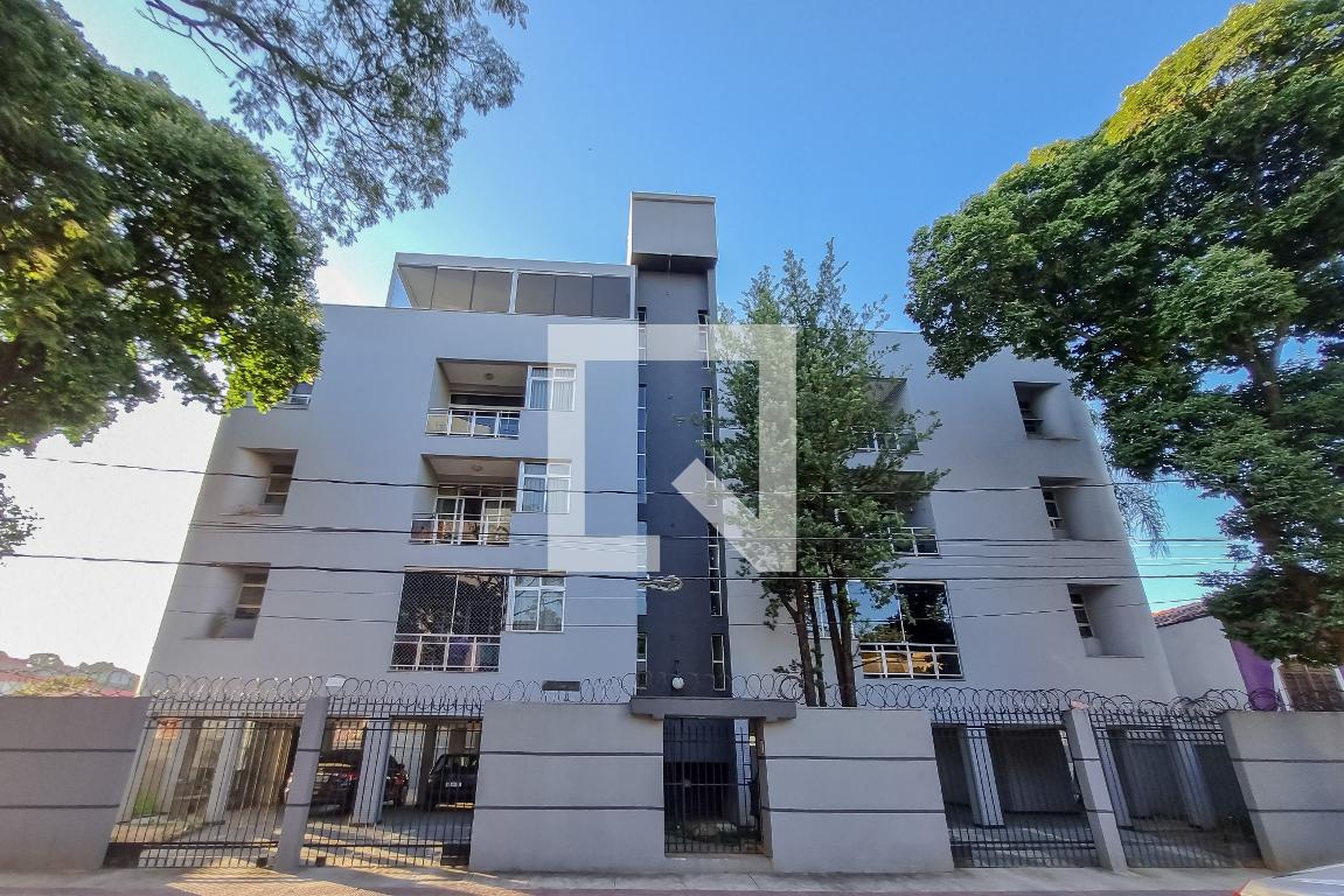 Fachada Condomínio em Rua Júpiter, 316