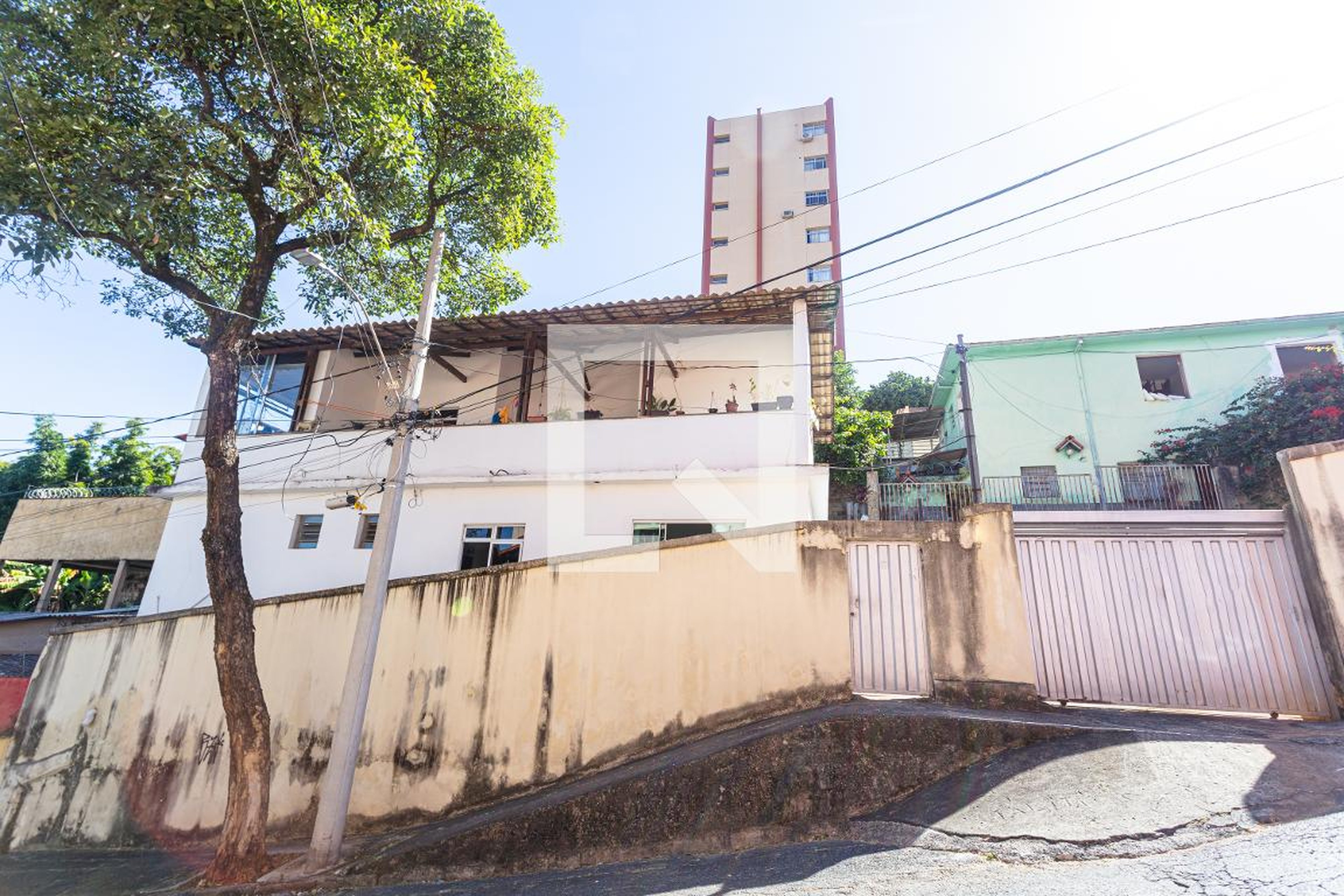 Fachada Condomínio em Rua Eurita, 360