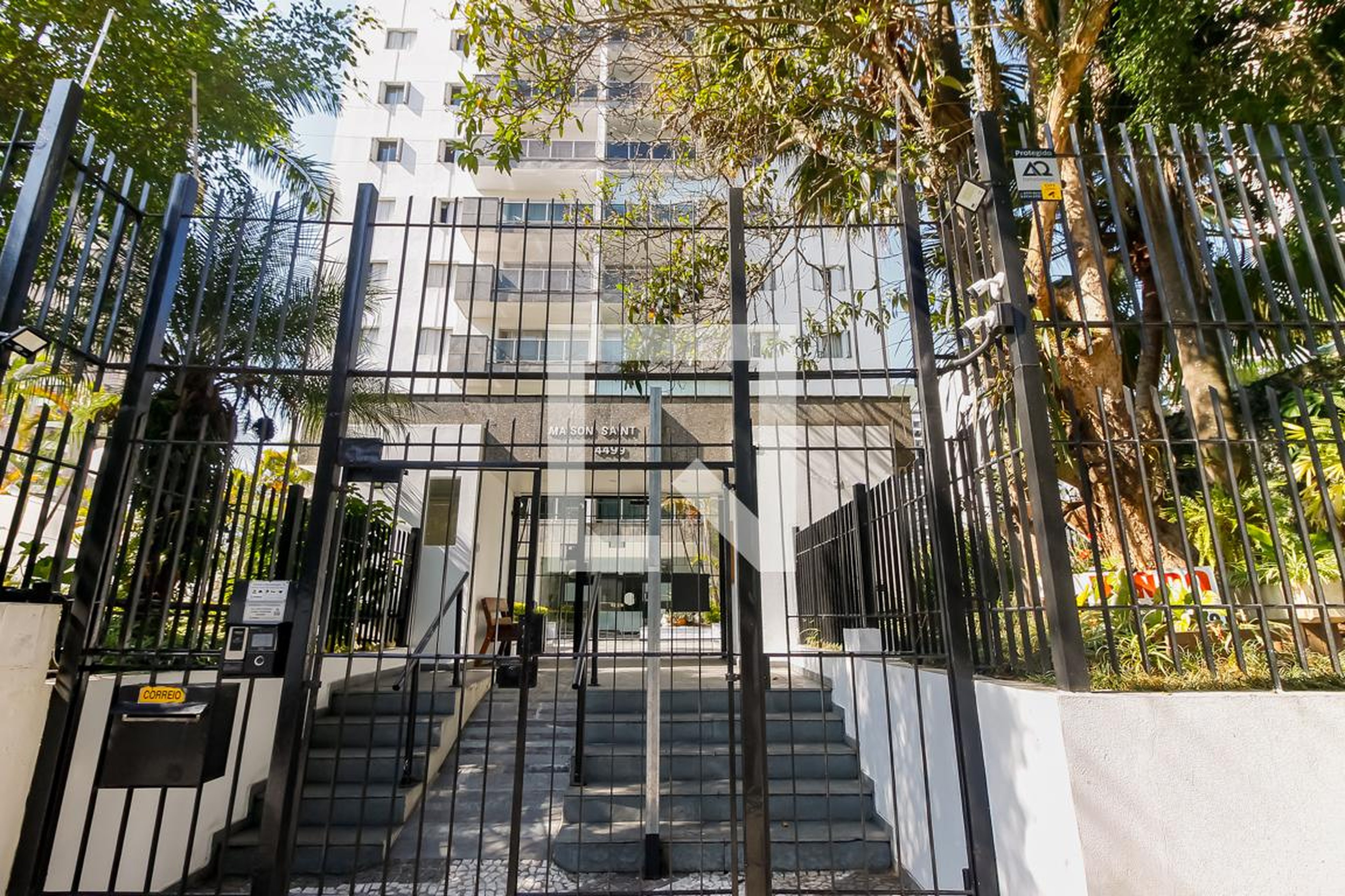 Fachada do Prédio Condomínio em Avenida Giovanni Gronchi, 51