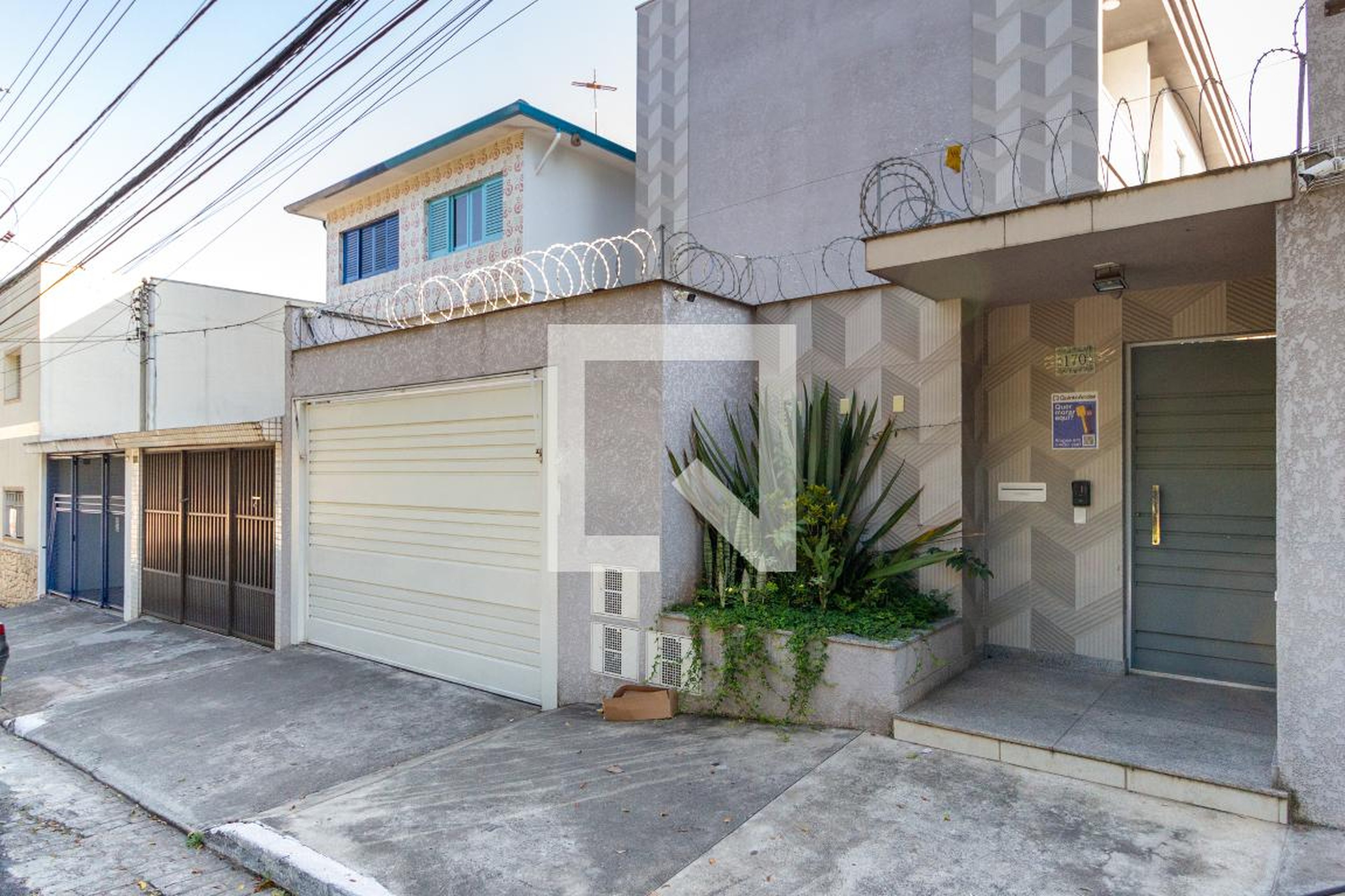 Fachada Condomínio em Rua Paulo de Lima Corrêia, 170