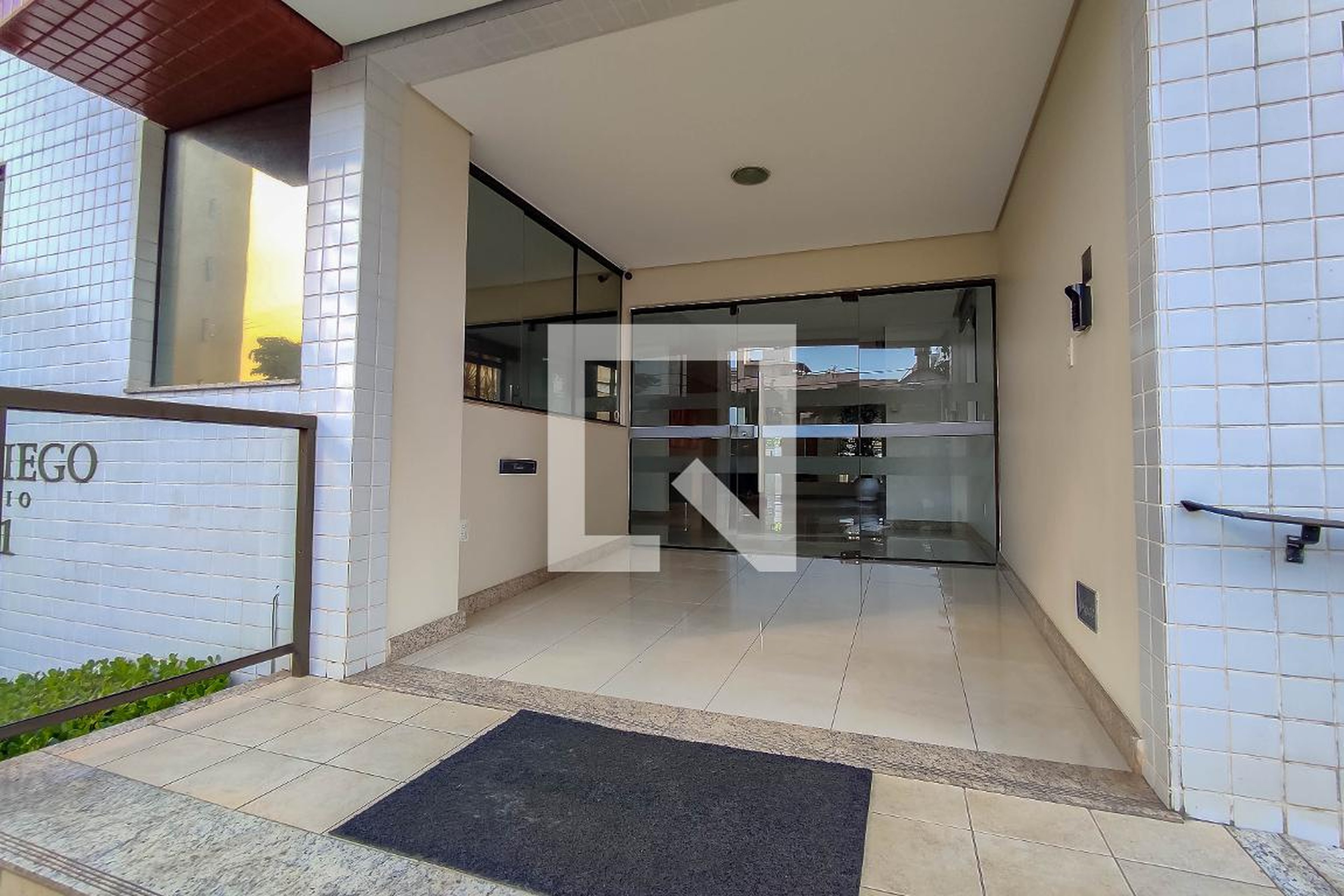 Entrada Edifício San Diego