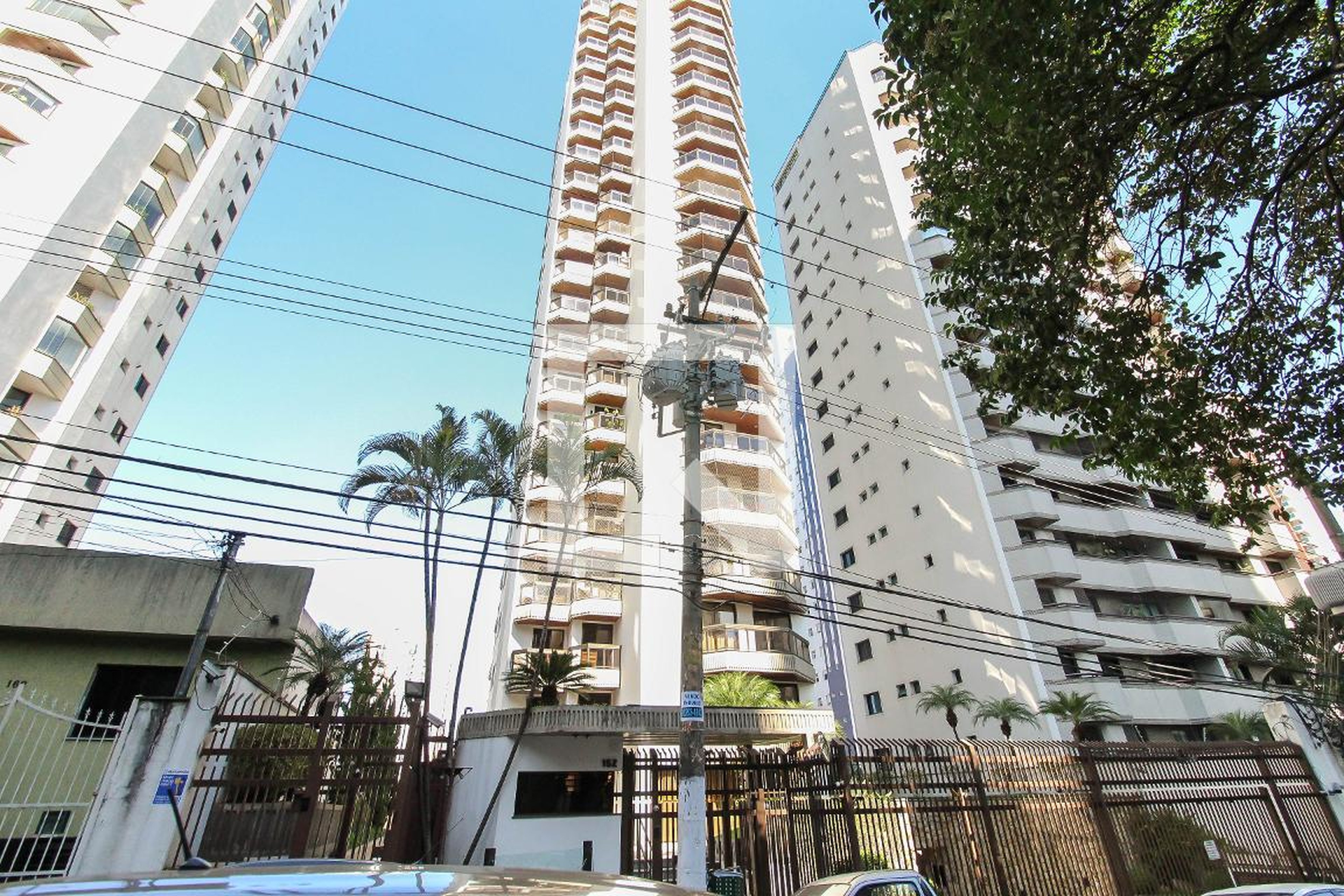 Fachada do Prédio Condomínio Confominio karina