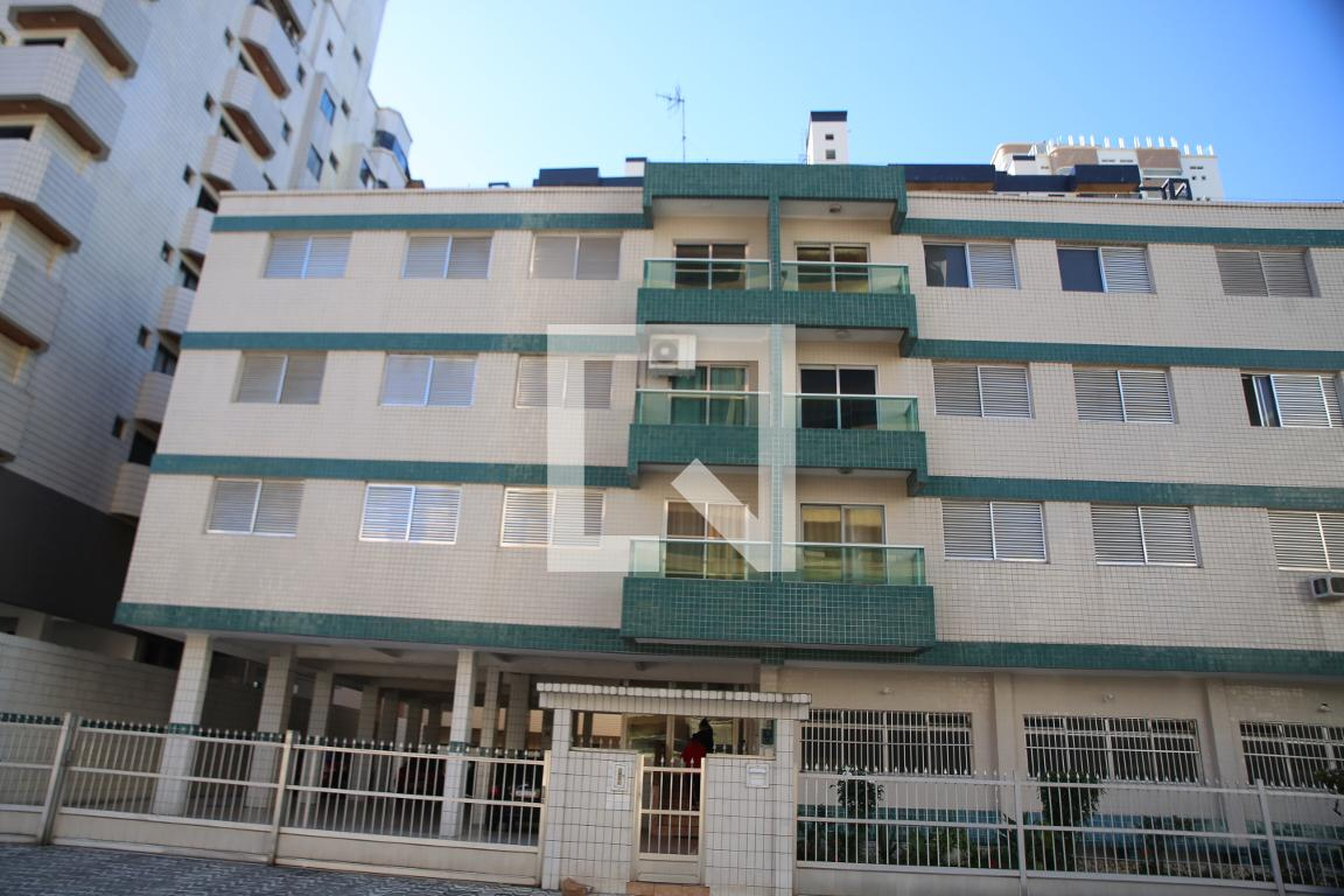 Fachada Condomínio Embaixador