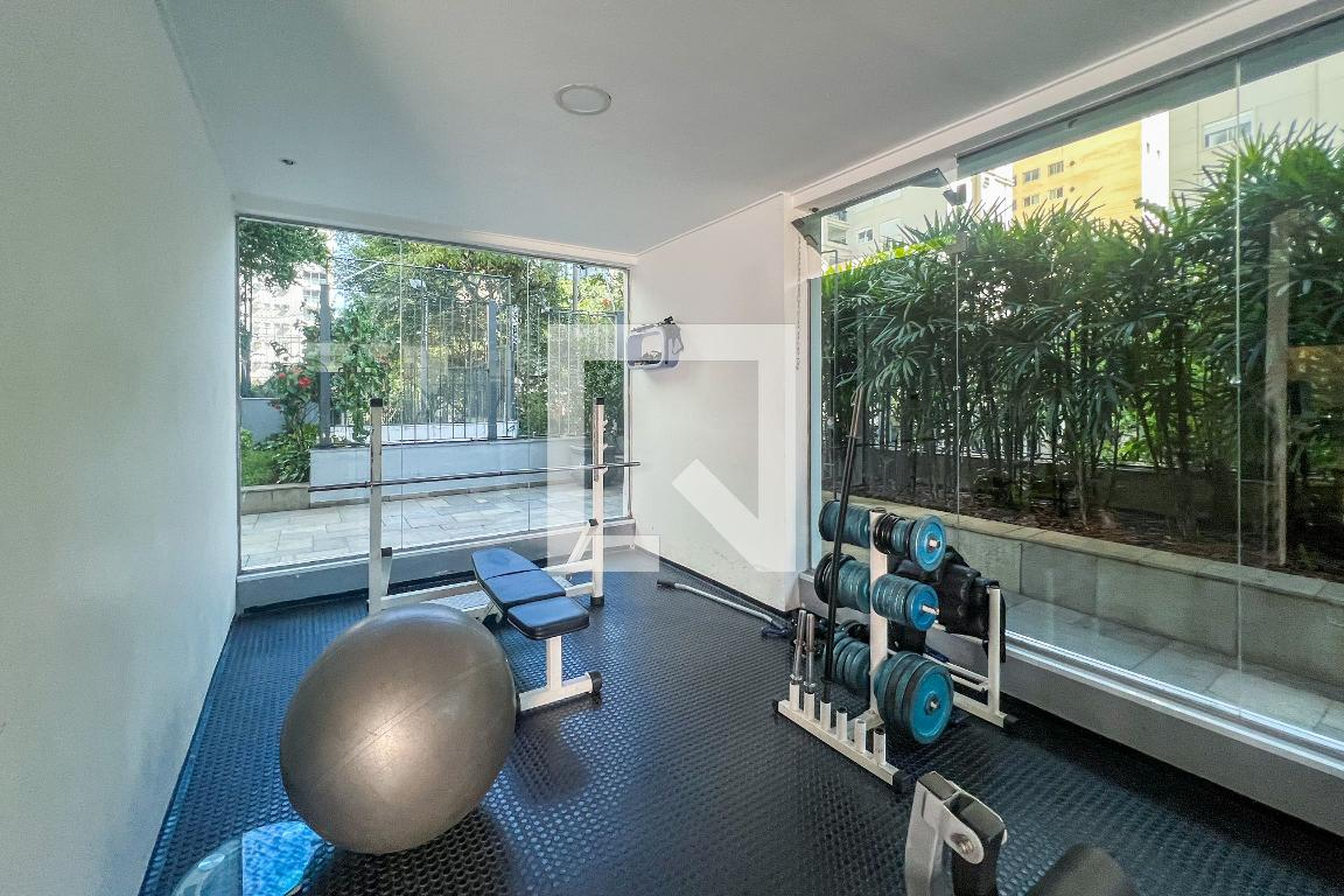 Academia - Maison Louvre