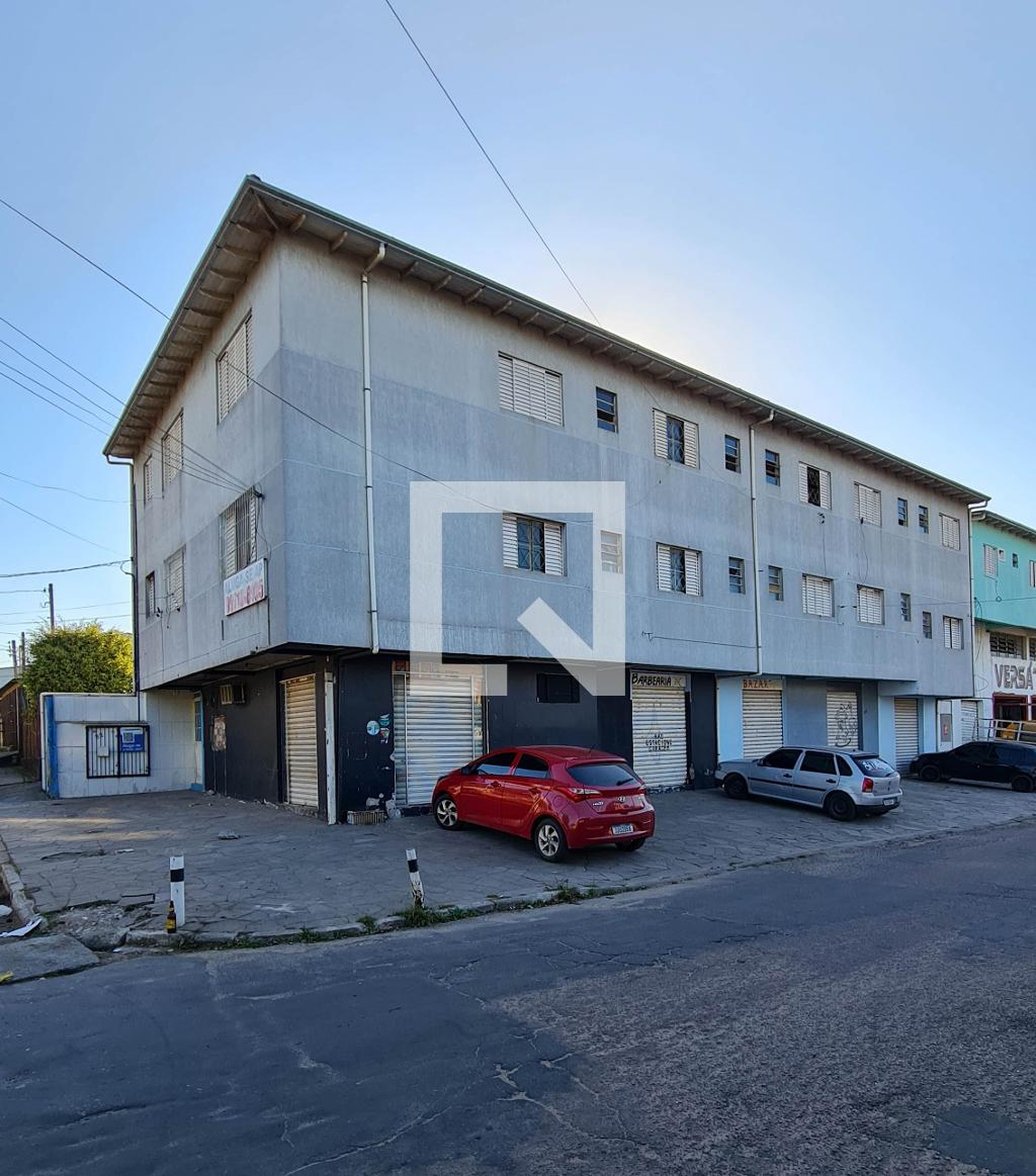 Fachada do prédio Condomínio em Rua Cezário Lopes da Silva, 92