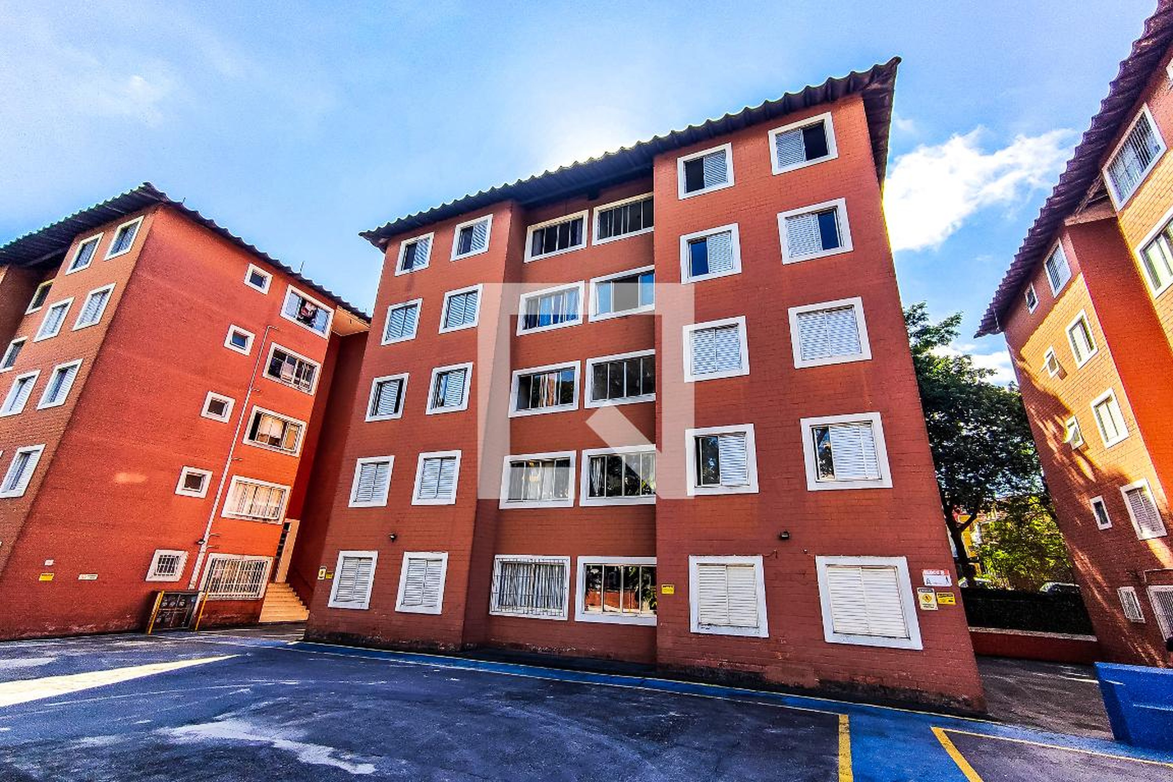 Fachada Condomínio Conjunto Residencial Jardim Celeste