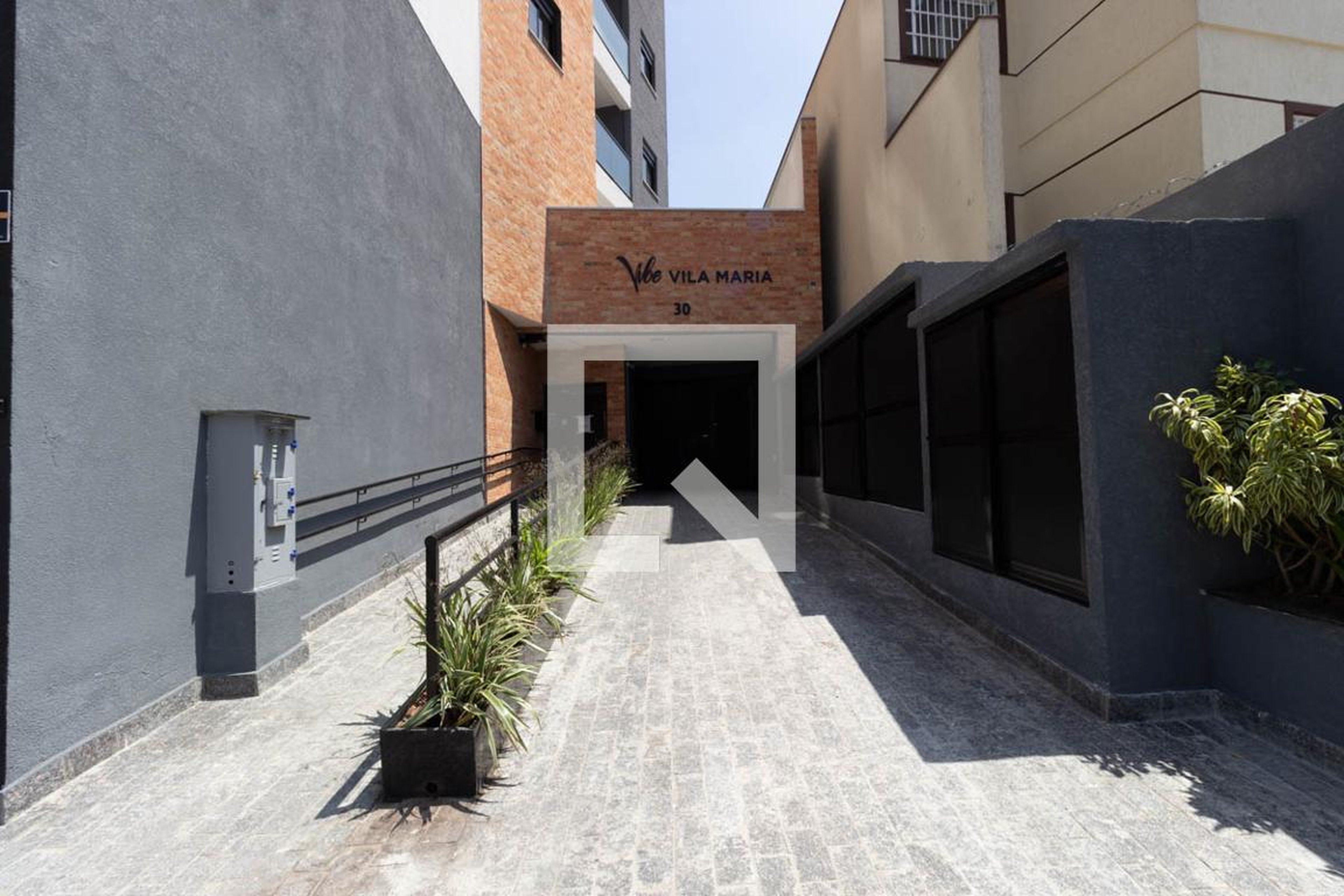 Fachada Condomínio em Rua Gonçalo Ferreira, 3