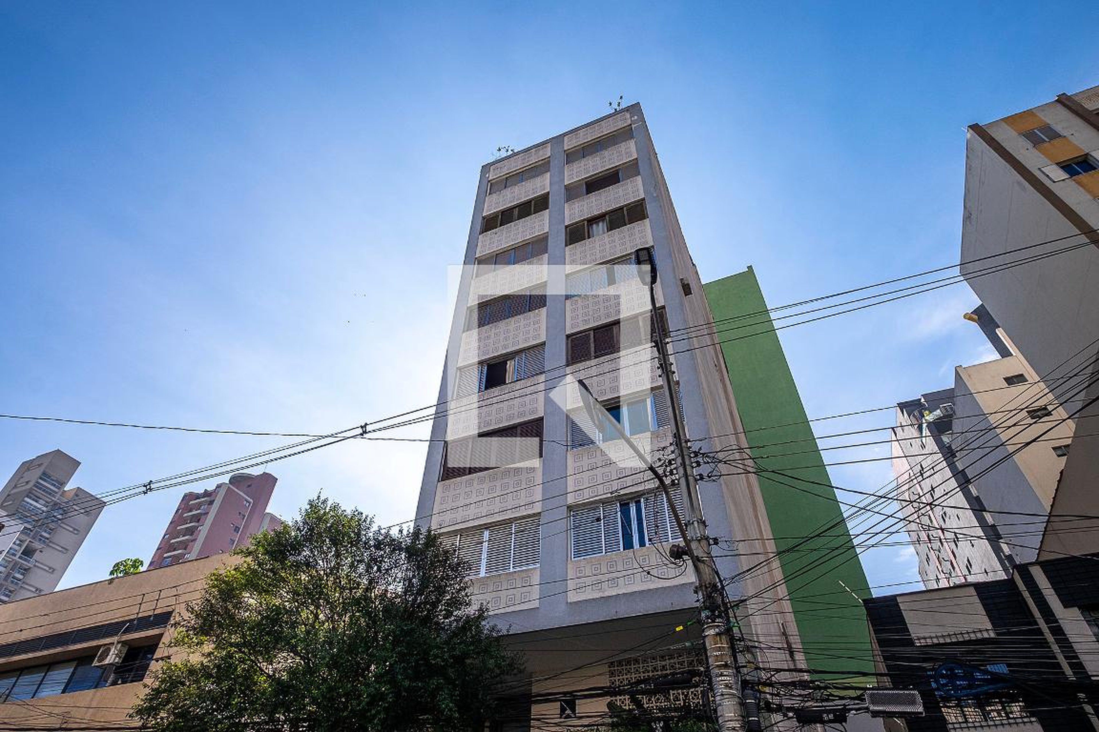 Fachada Condomínio em Rua Cônego Eugênio Leite, 942