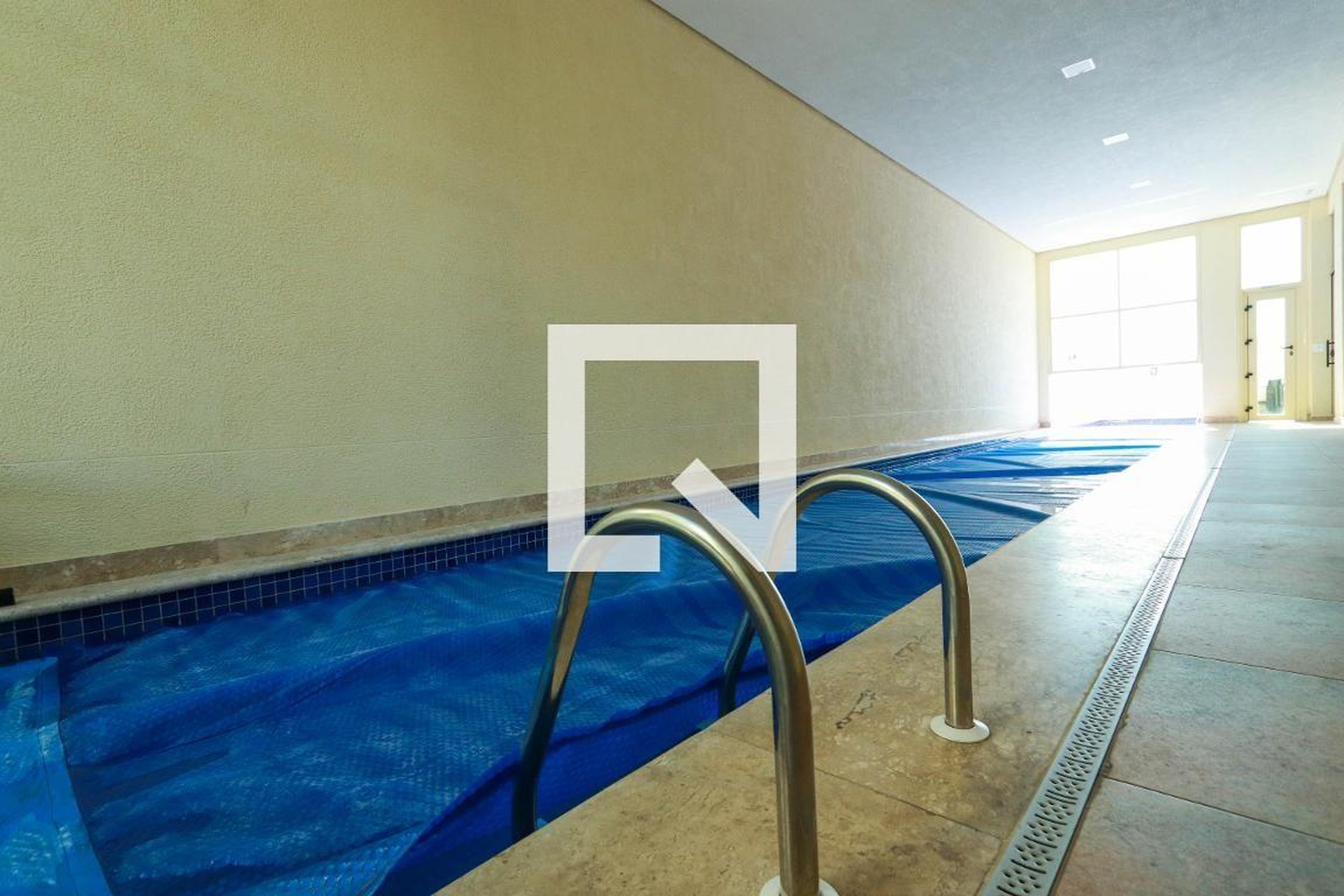 Piscina Coberta - Fao Building: Piazza San Mattia  Jardim São Paulo